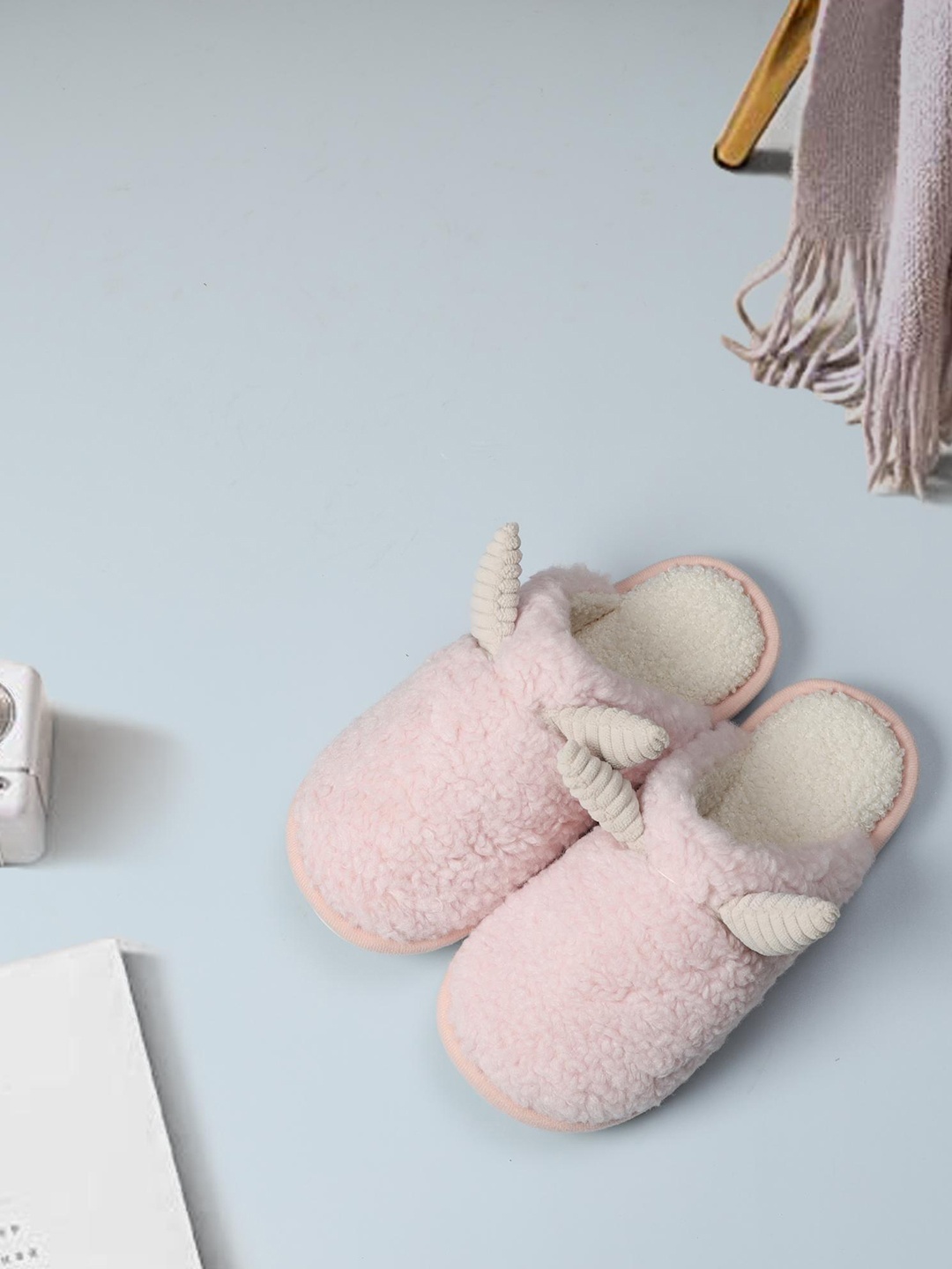 

Mast & Harbour Women Winter Room Slippers, Pink