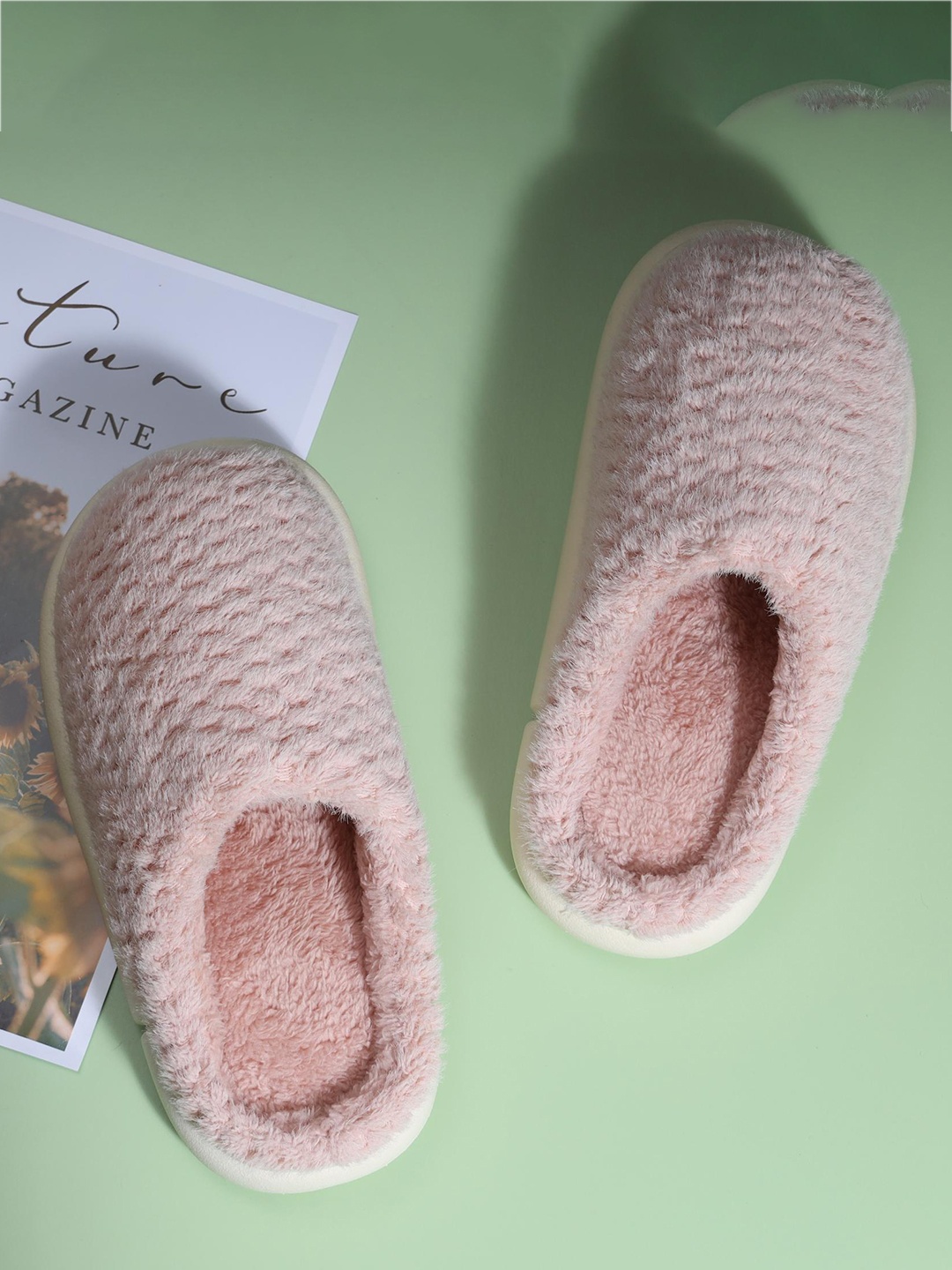 

Mast & Harbour Women Winter Room Slippers, Pink