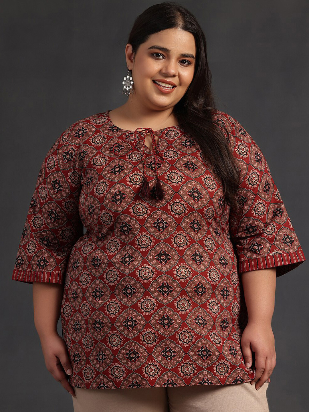 

EXTRA LOVE BY LIBAS Plus Size Ethnic Motifs Printed Tie-Up Neck Pure Cotton Straight Kurti, Maroon