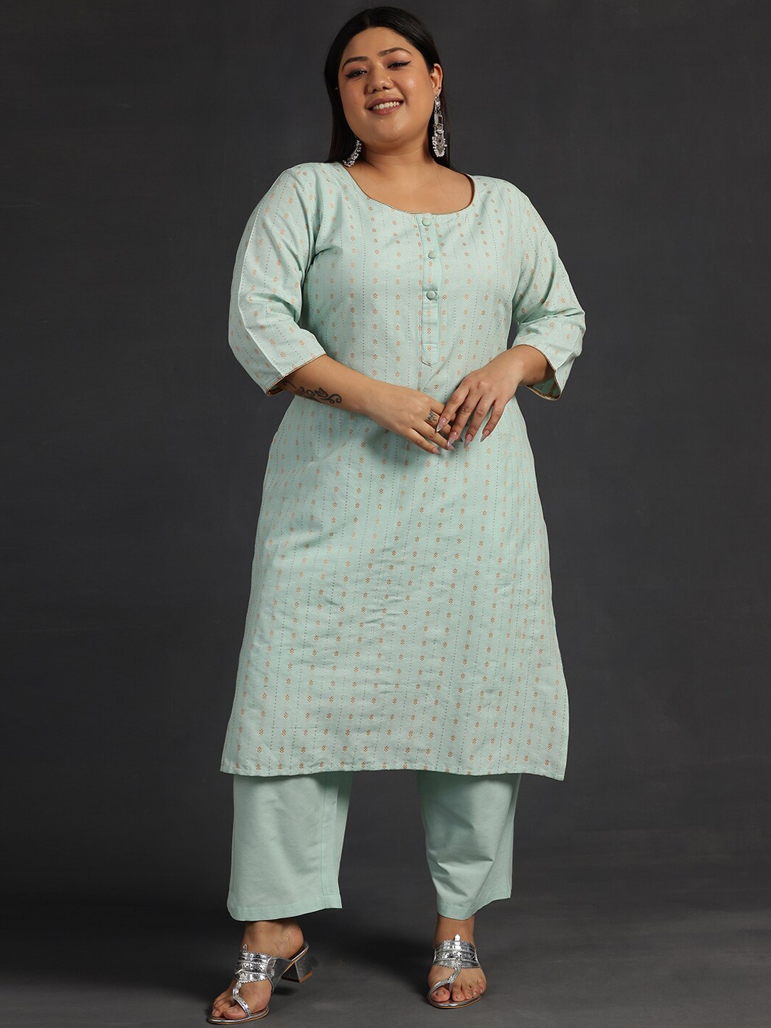 

EXTRA LOVE BY LIBAS Plus Size Woven Designed Straight Kurta with Trousers, Green