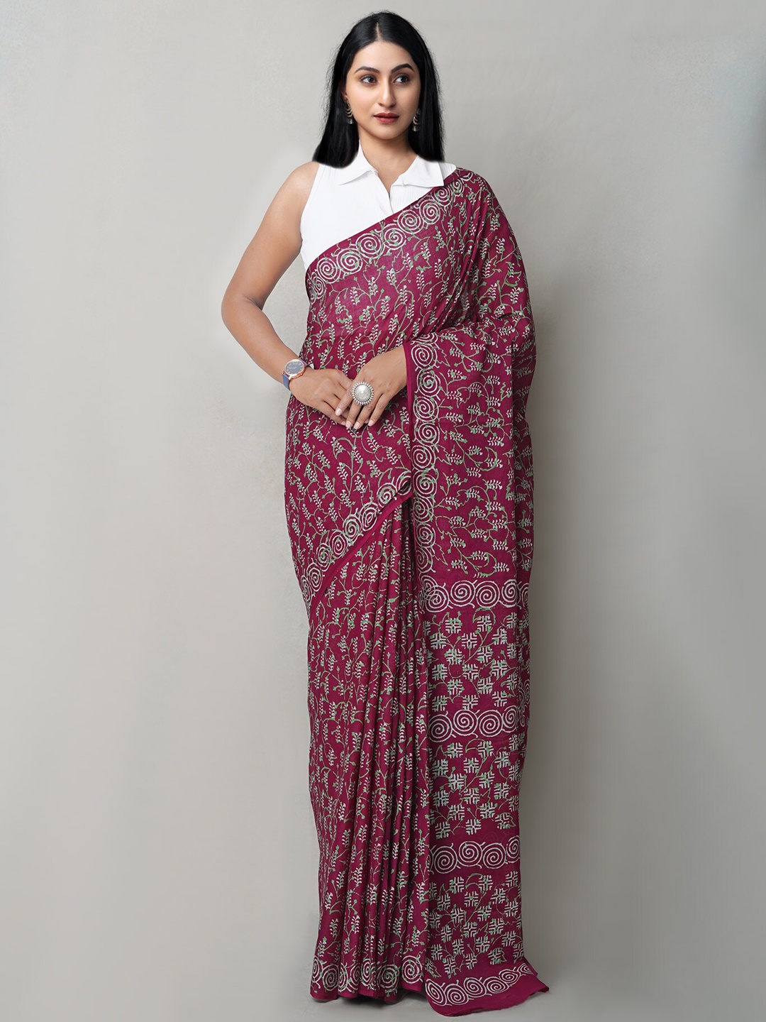 

Unnati Silks Floral Pure Cotton Handloom Block Printed Saree, Maroon