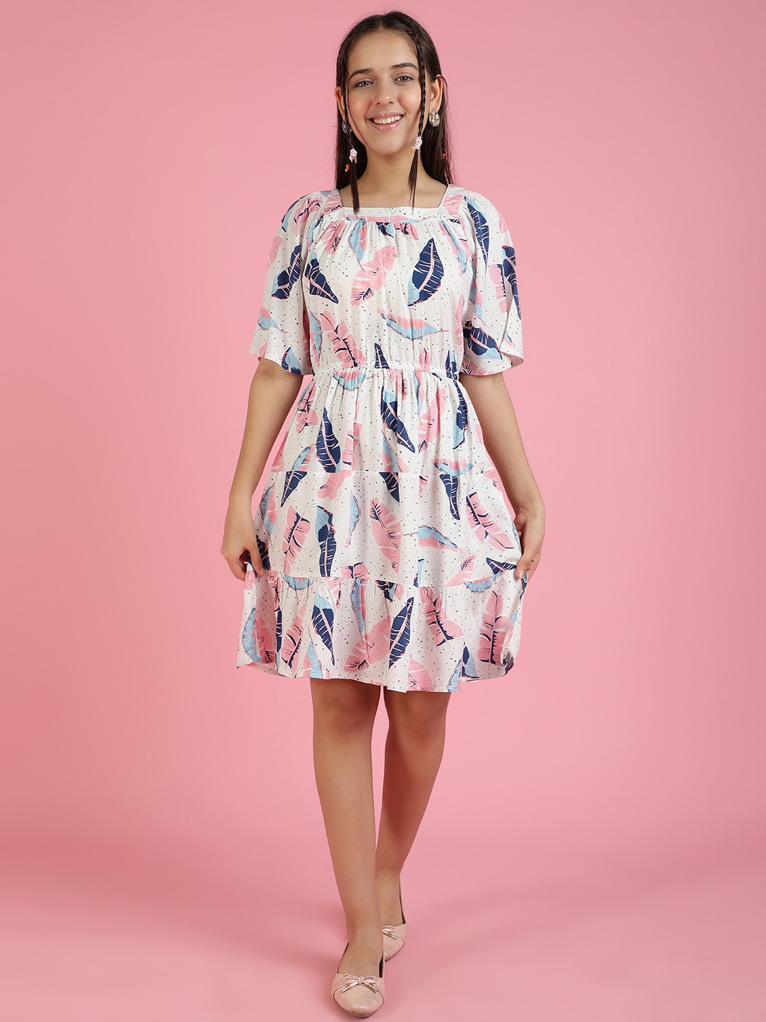 

Lil Tomatoes Girls Floral Printed Square Neck Fit & Flare Knee Length Dress, White