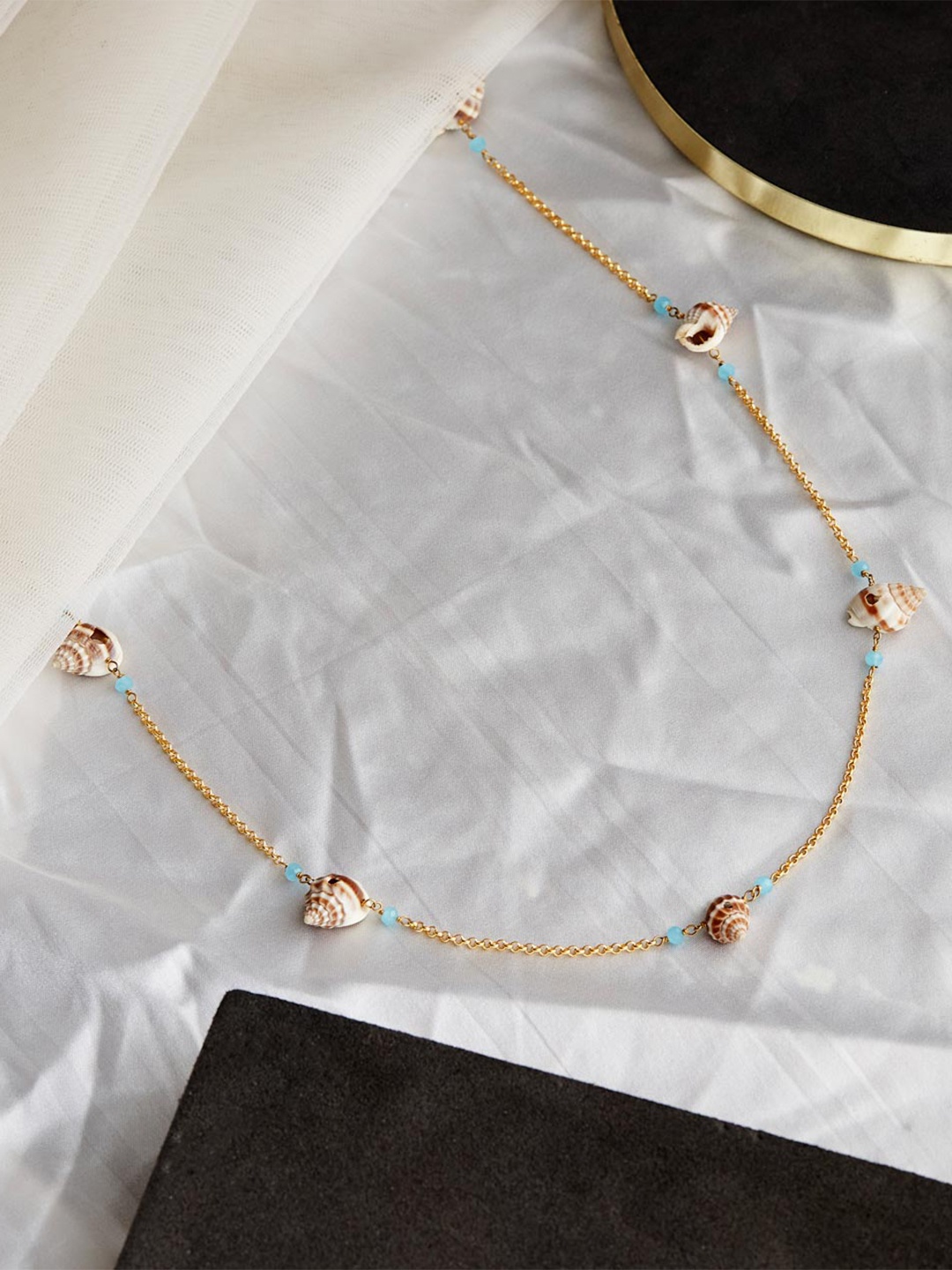 

Fabindia Minimal Chain, Gold