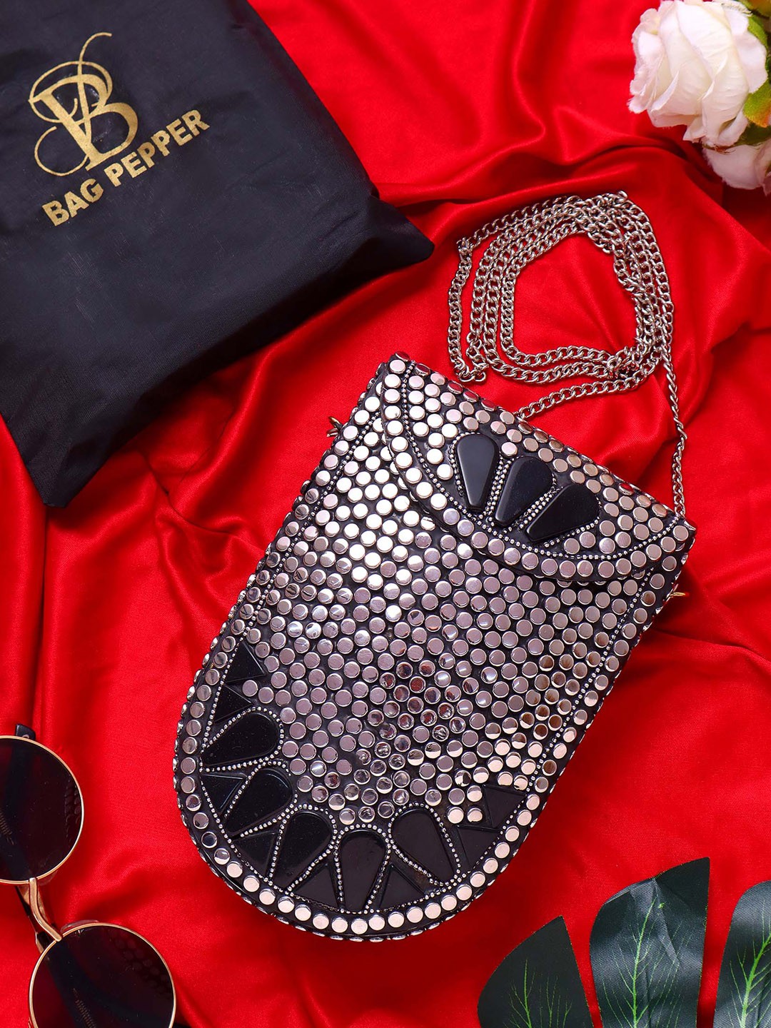 

Bag Pepper Embellished Mobile Pouch Travel Accessory, Silver