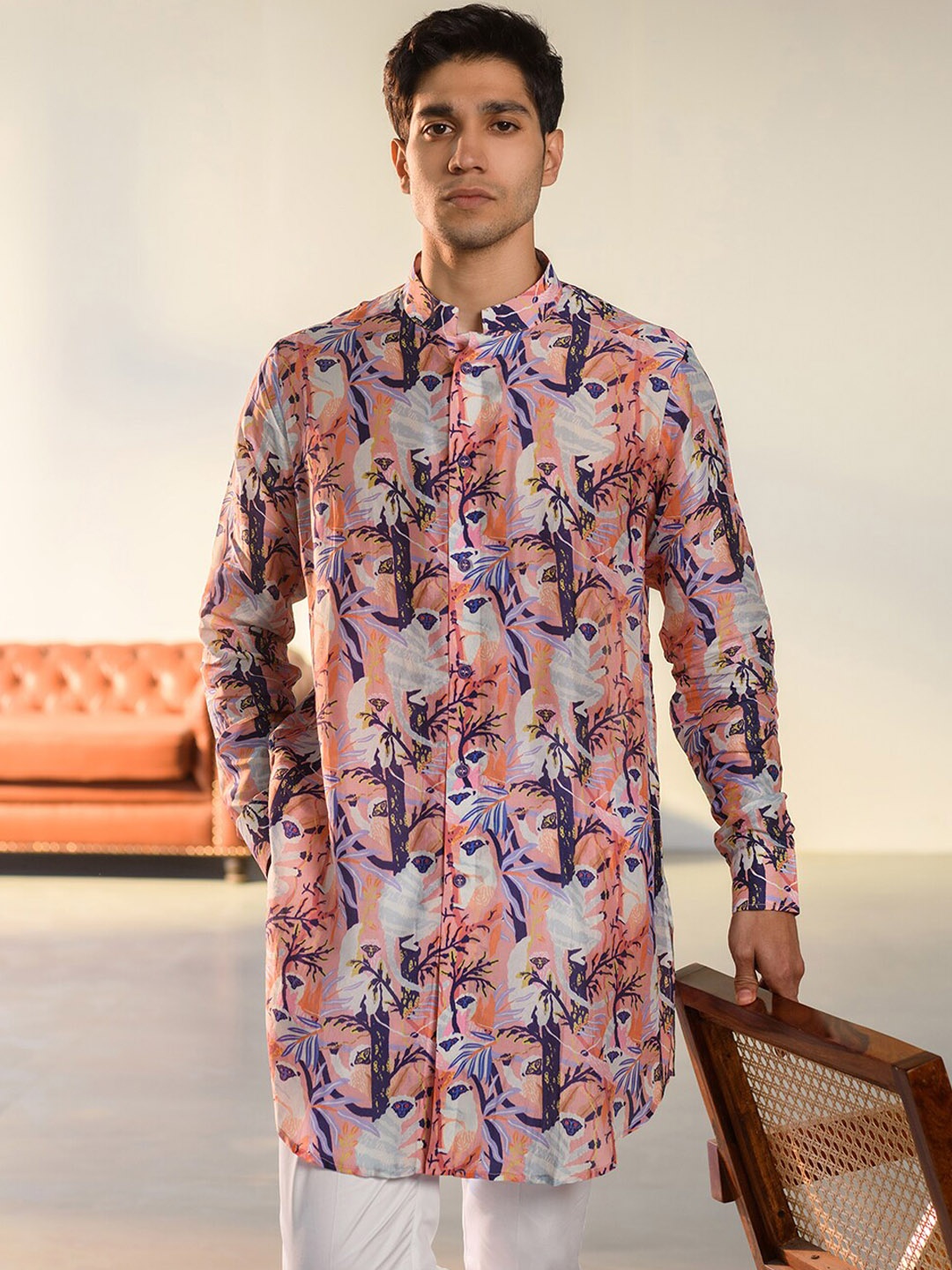 

QB MEN Abstract Printed Mandarin Collar Silk Kurta, Pink