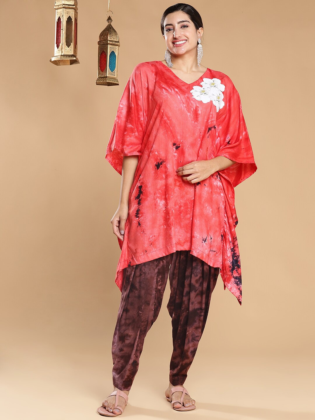 

LetsDressUp Printed V-Neck Flared Sleeves Kaftan Kurti, Red