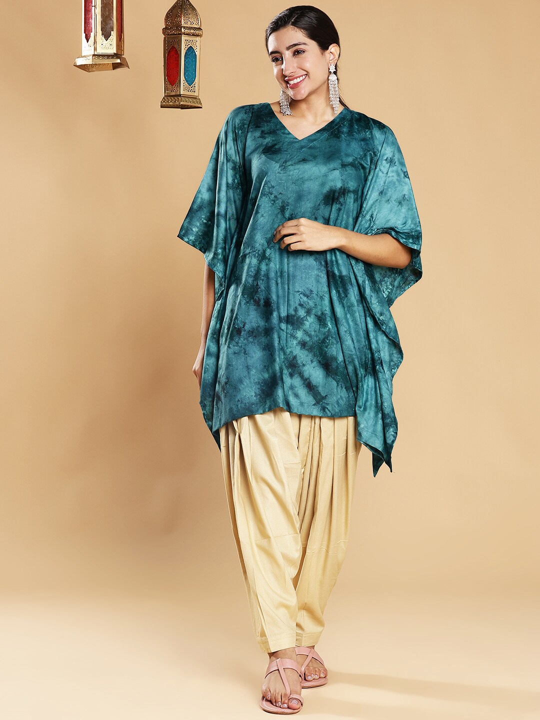 

LetsDressUp Abstract Printed V-Neck Flared Sleeves Kaftan Kurti, Sea green