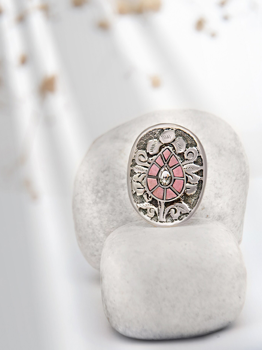 

Neeta Boochra 925 Sterling Silver Silver-Plated Kundan-Studded Adjustable Finger Ring