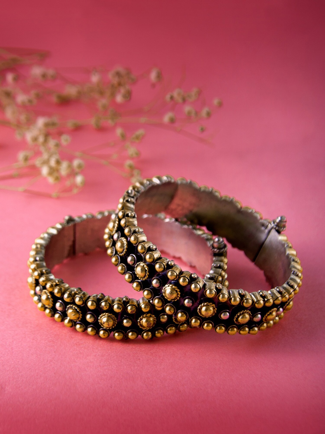 

Neeta Boochra Set Of 2 Gold-Plated 925 Sterling Silver Bangles