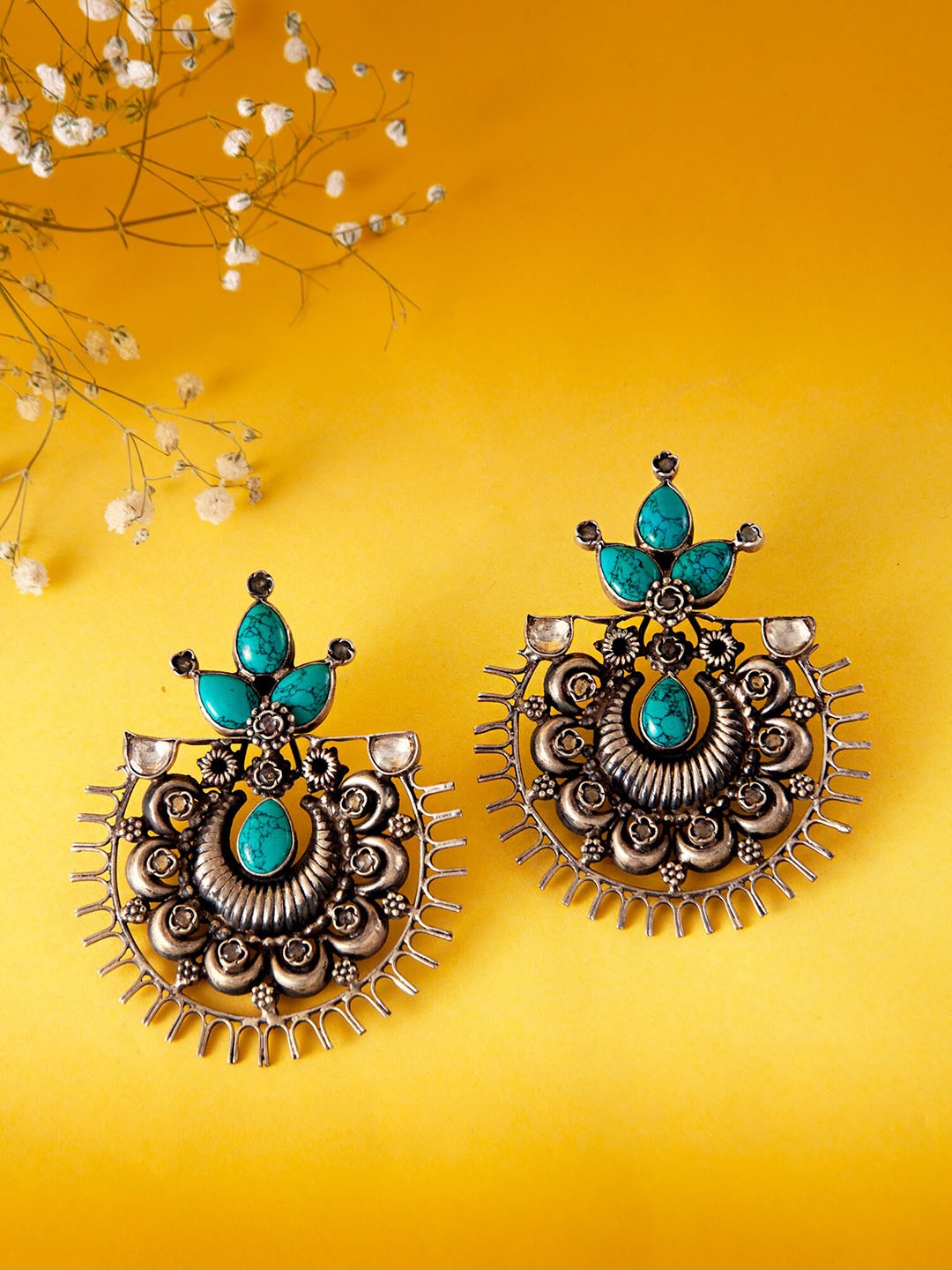 

Neeta Boochra 925 Sterling Silver Contemporary Chandbalis Earrings