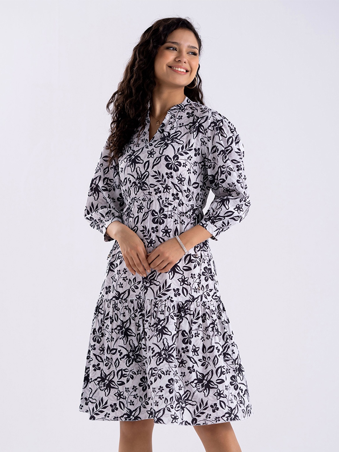 

AASK Floral Printed Crepe Mandarin Collar Tiered Fit & Flare Dress, White