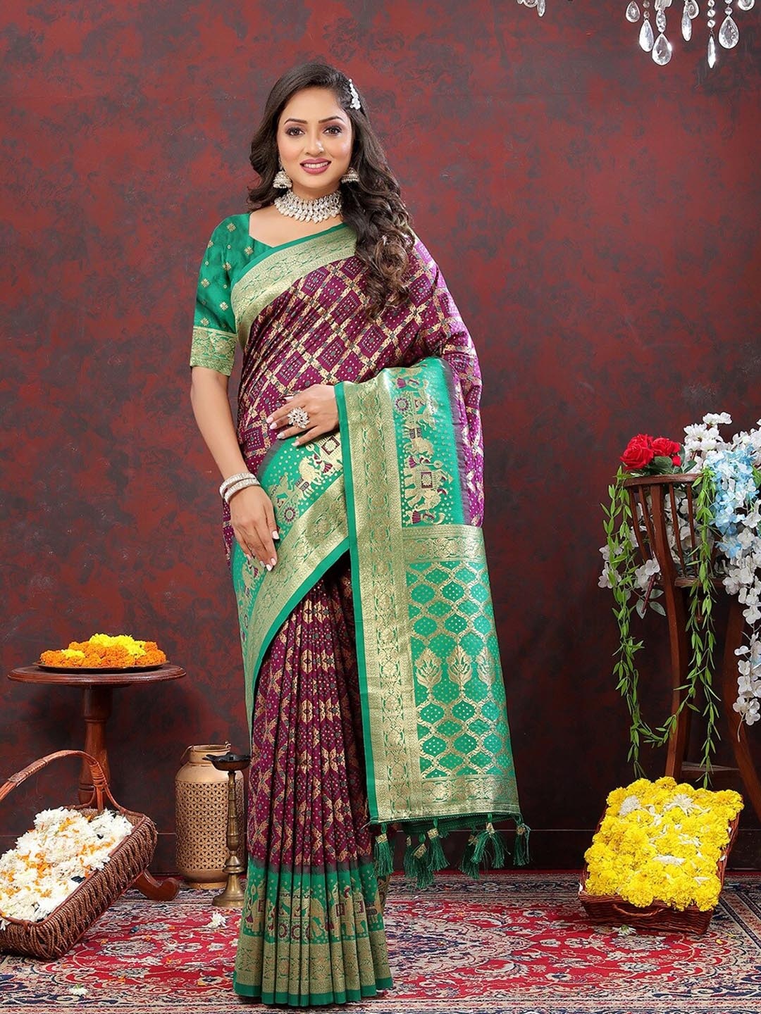 

MARGI DESIGNERS Ethnic Motifs Woven Design Zari Art Silk Kanjeevaram Saree, Purple