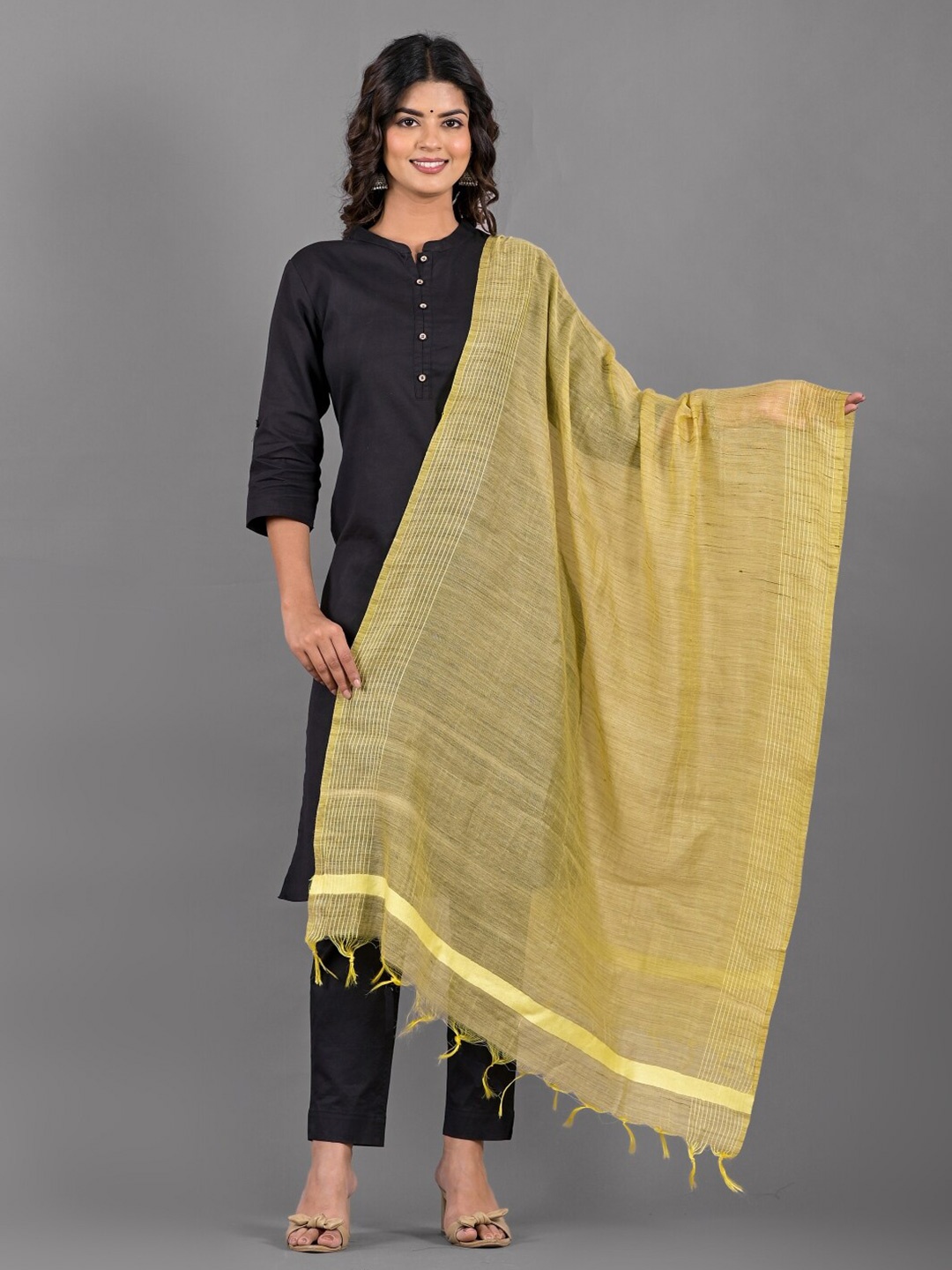 

Apratim Tasselled Detailed Dupatta, Yellow