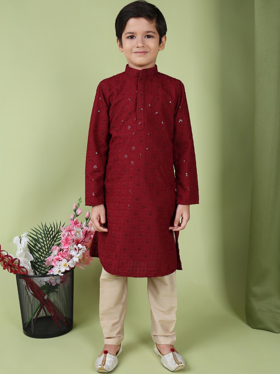 

TABARD Boys Floral Embroidered Sequinned Straight Pure Cotton Kurta, Maroon