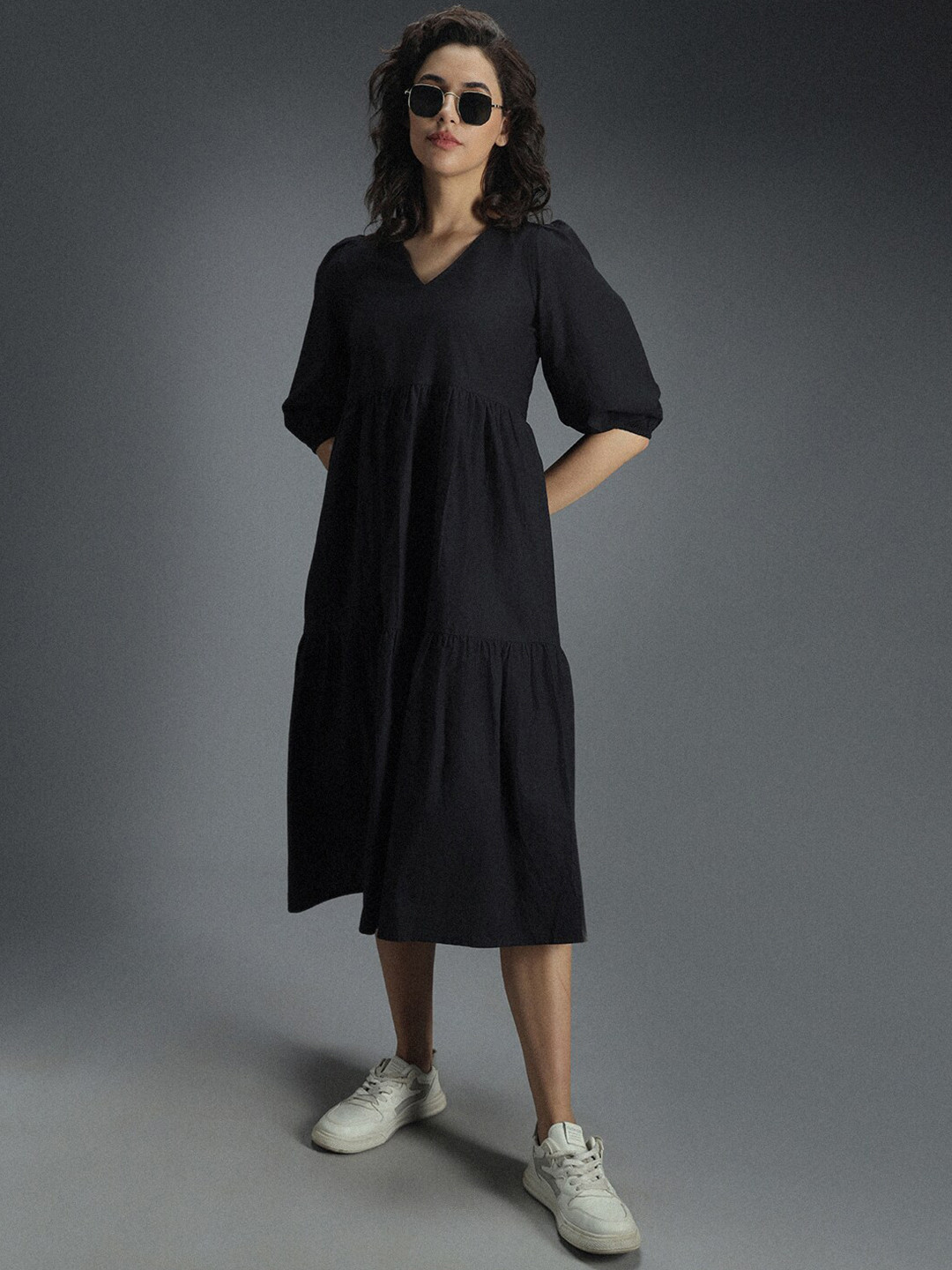 

High Star V-Neck Puff Sleeve Gathered Tiered Cotton A-Line Midi Dress, Black