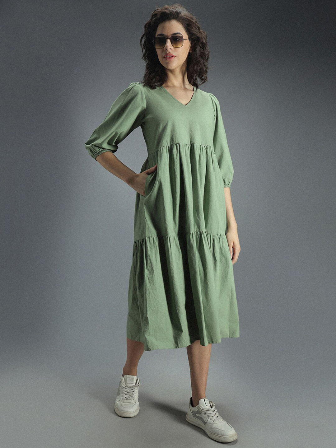 

High Star V-Neck Puff Sleeve Gathered Tiered Cotton A-Line Midi Dress, Green