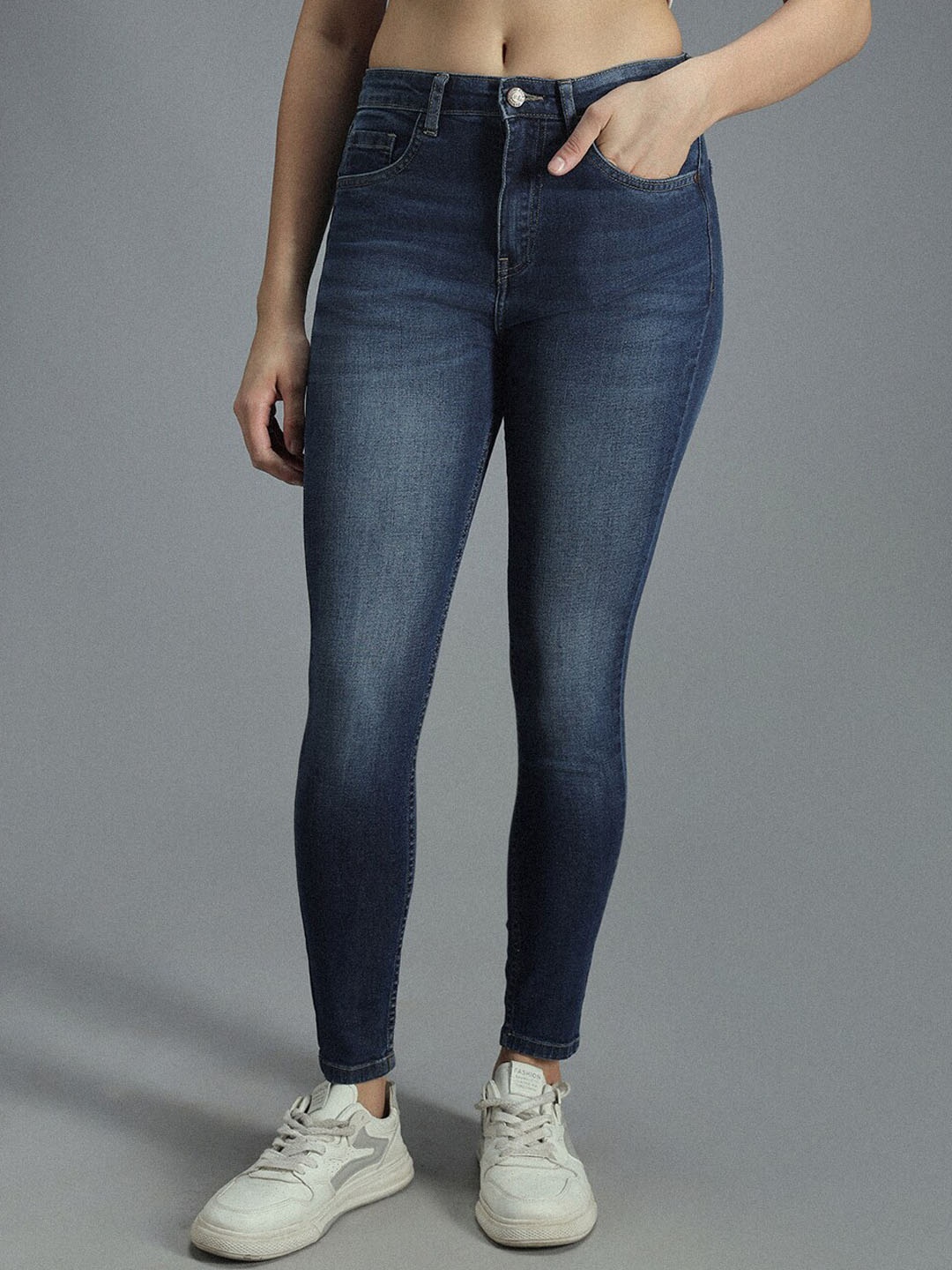 

High Star Women Skinny Fit High-Rise Clean Look Light Fade Stretchable Jeans, Blue