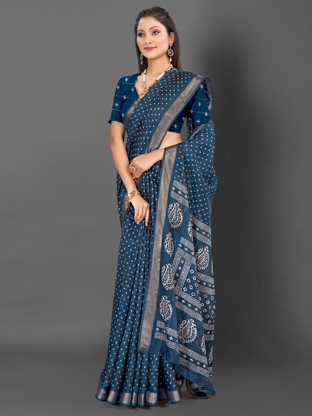 

Mitera Bandhani Printed Zari Bandhani Saree, Teal