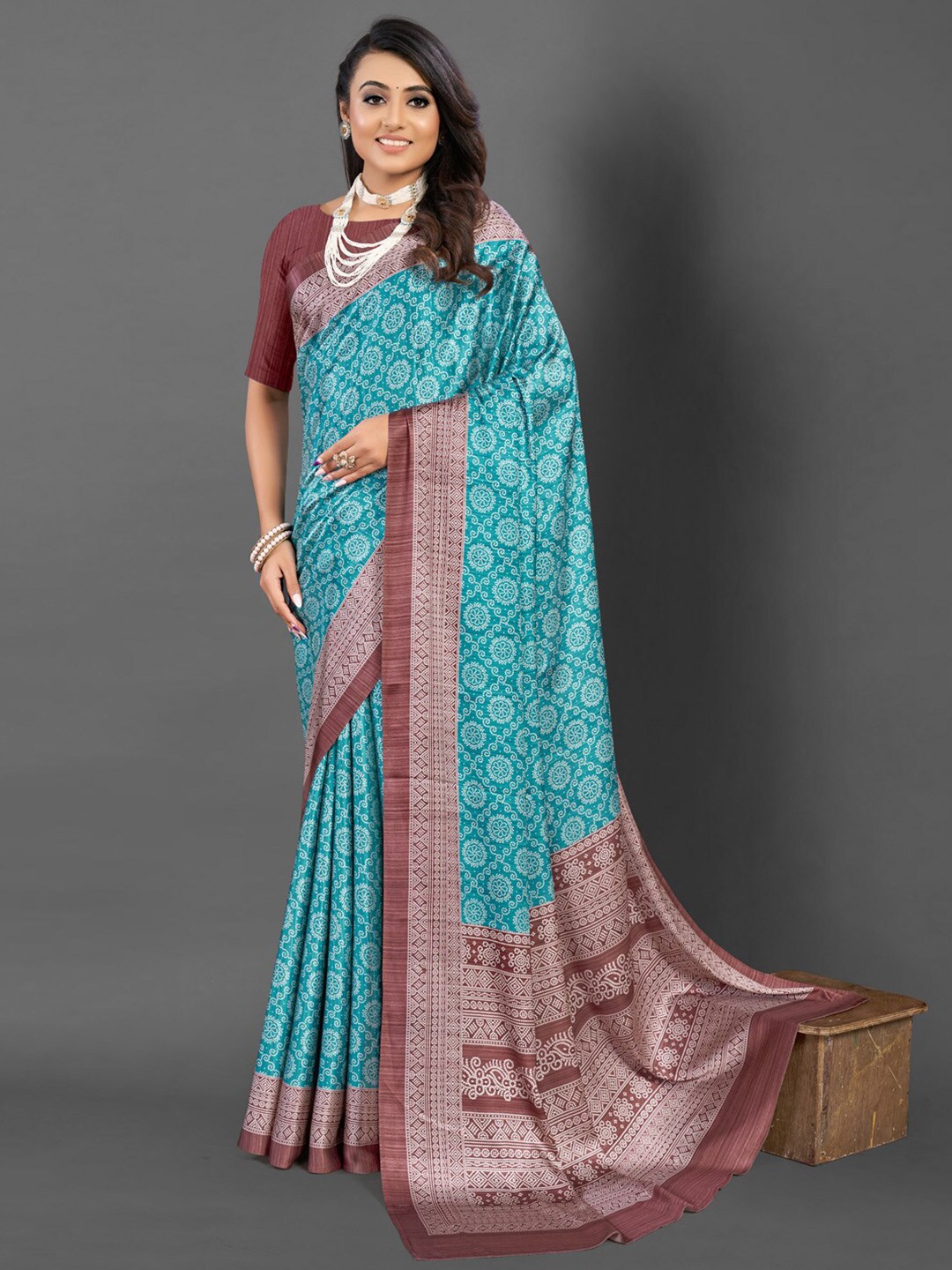 

Mitera Ethnic Motifs Satin Saree, Blue