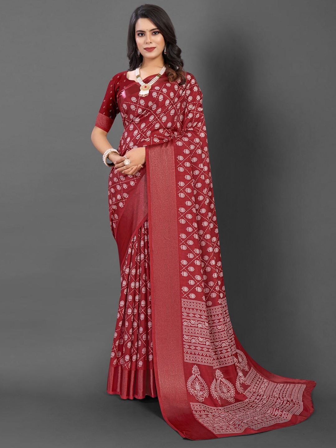 

Mitera Maroon Ethnic Motifs Printed Bagh Saree