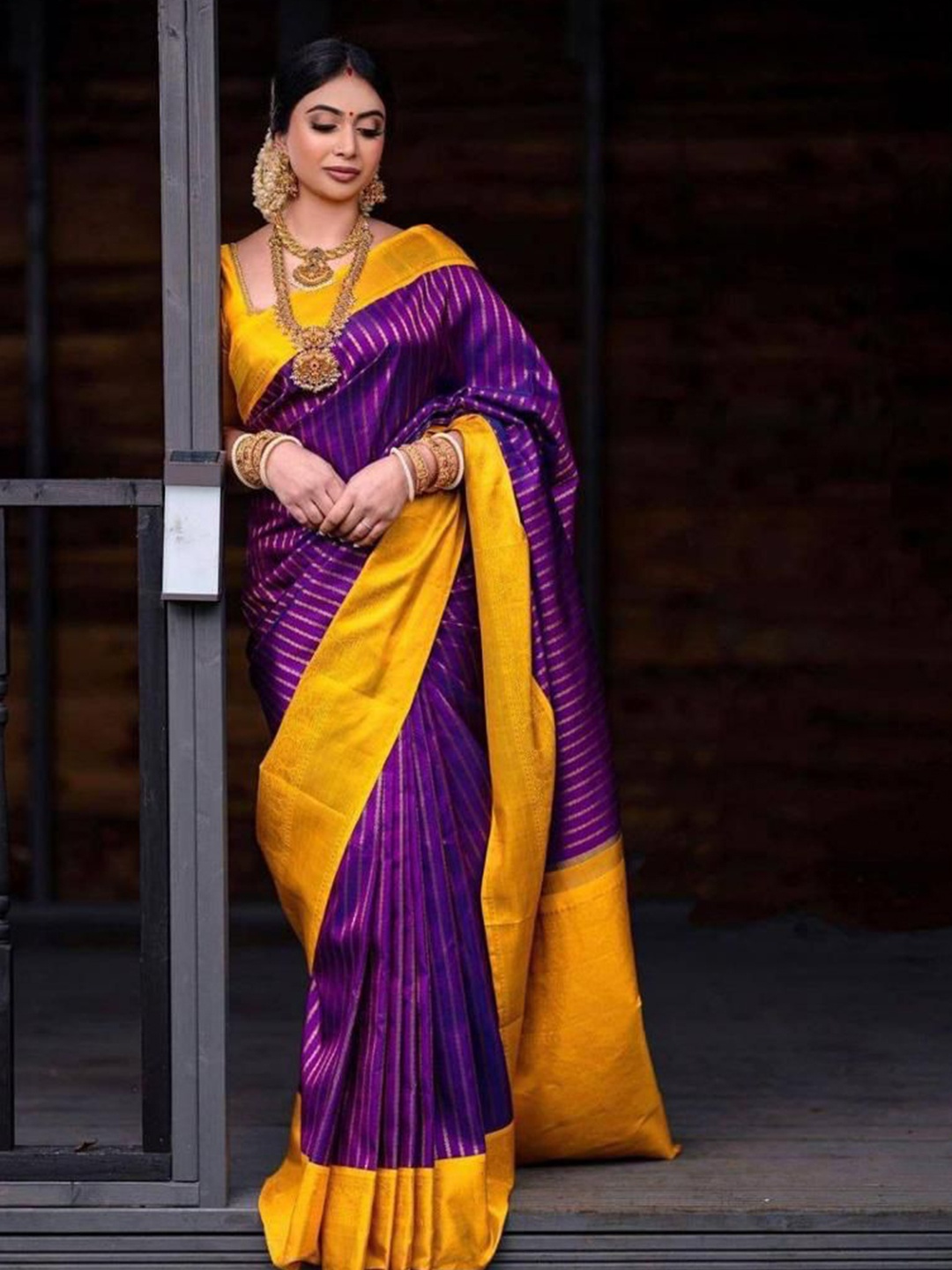 

NIWAA Striped Woven Design Zari Banarasi Saree, Purple