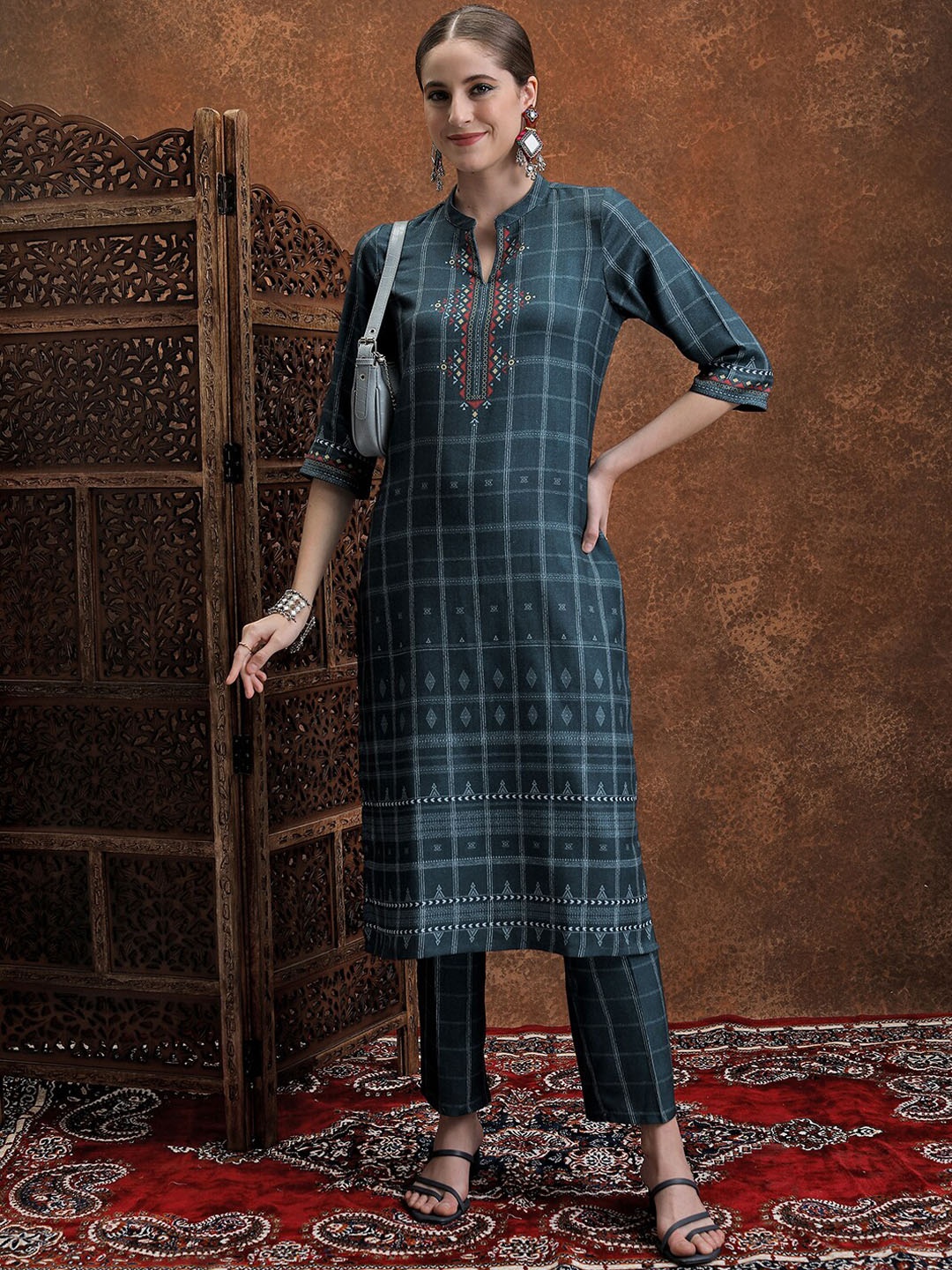 

Vishudh Blue Ethnic Motifs Woven Design Mandarin Collar Straight Kurta With Trouser