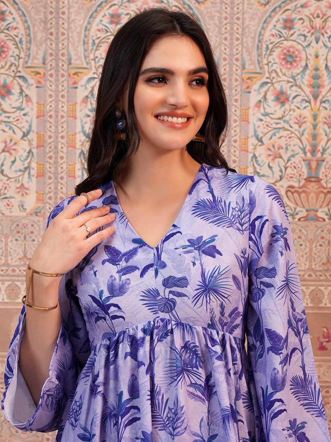 

Vishudh Lavender Floral Printed A-Line Kurta