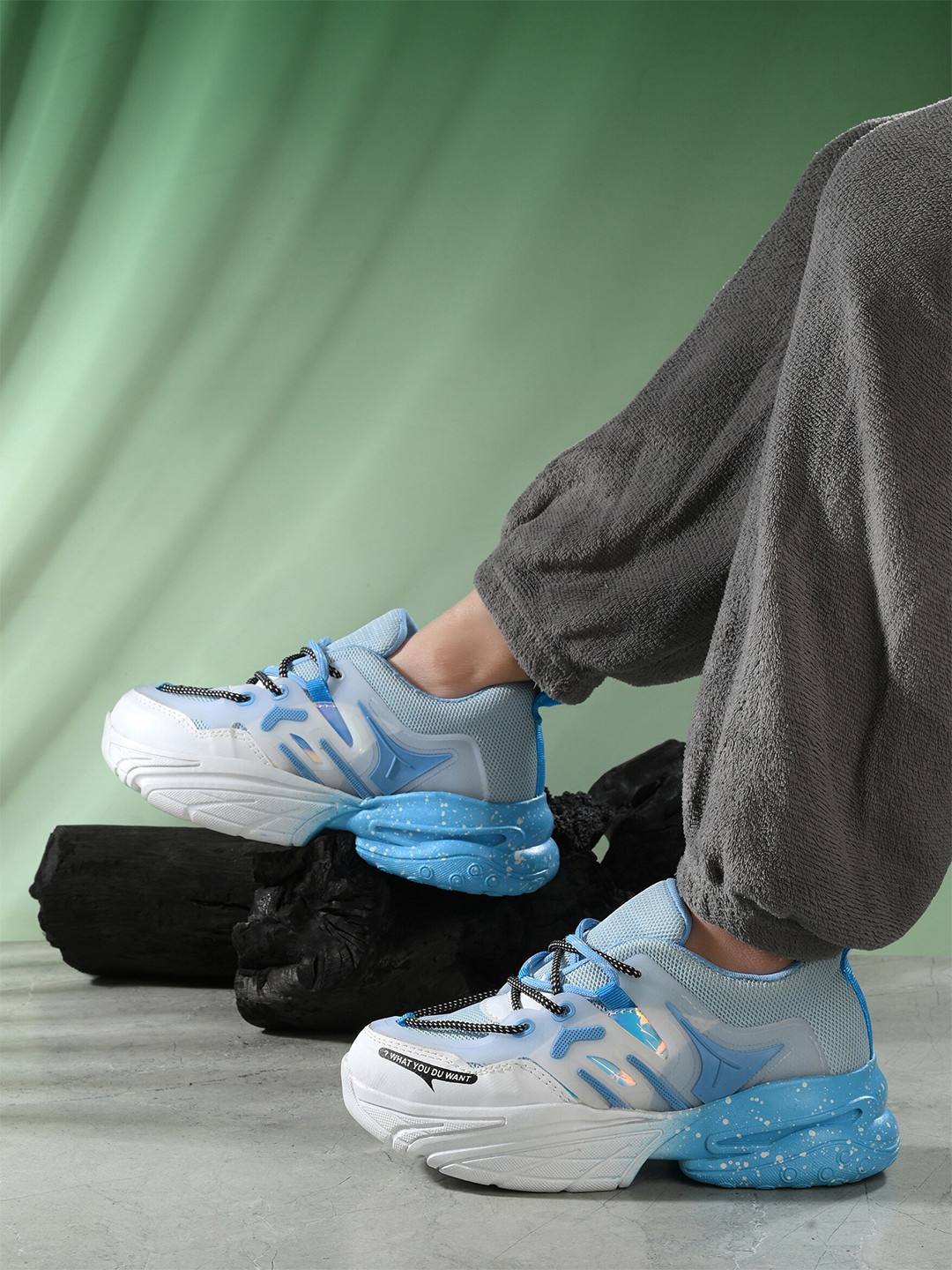 

Layasa Women Walking Shoes, Blue