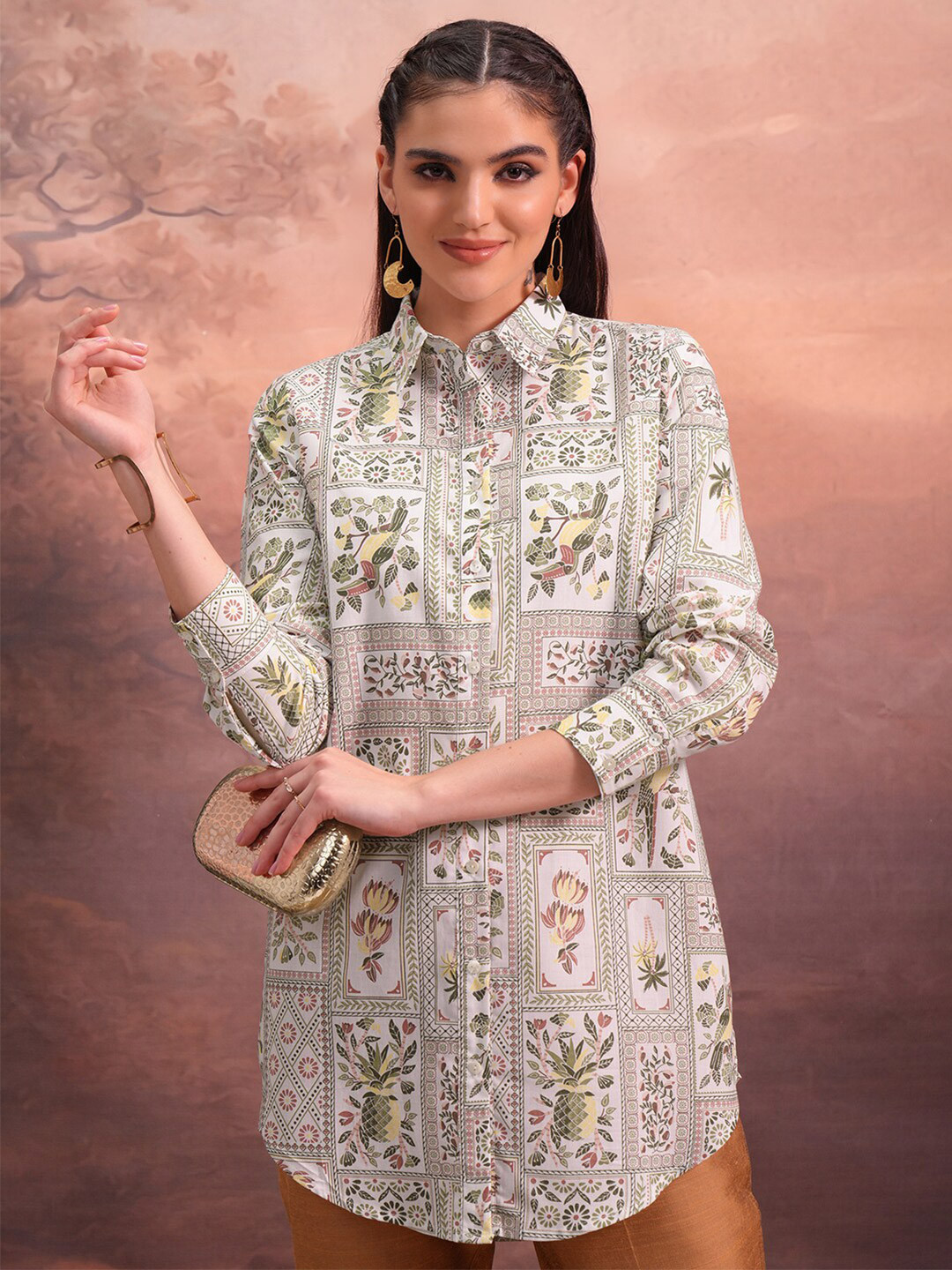 

Vishudh Ethnic Motifs Printed Shirt Collar Tunic, Off white