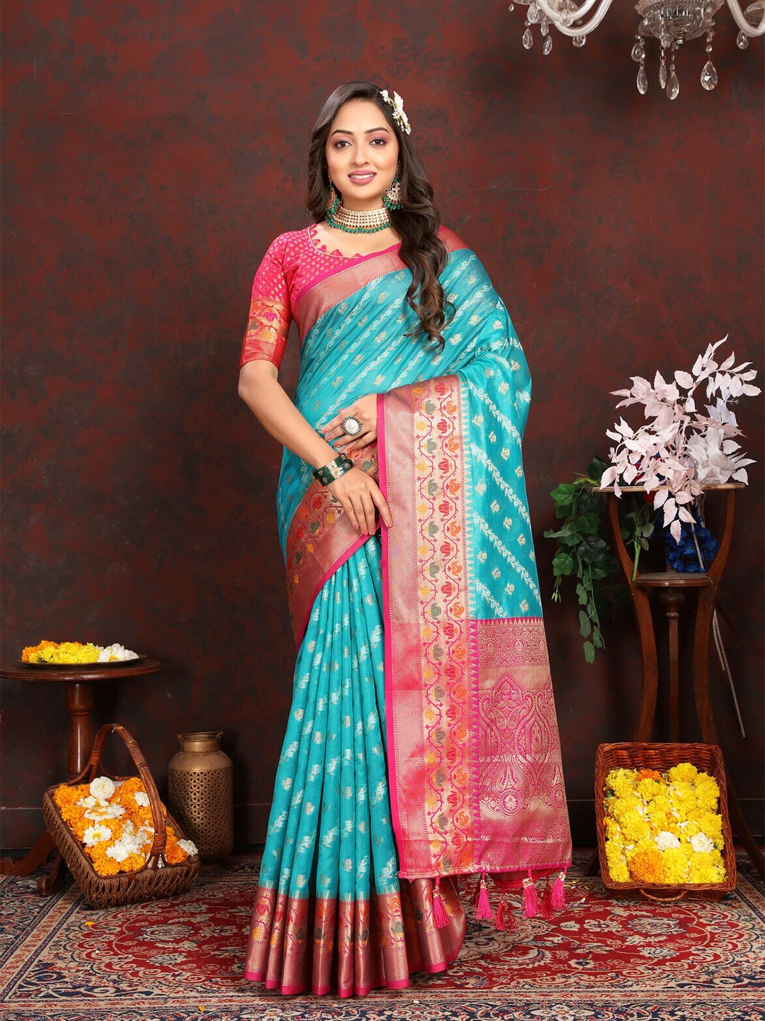 

CATCHY FOREVER Floral Woven Design Zari Banarasi Saree, Blue