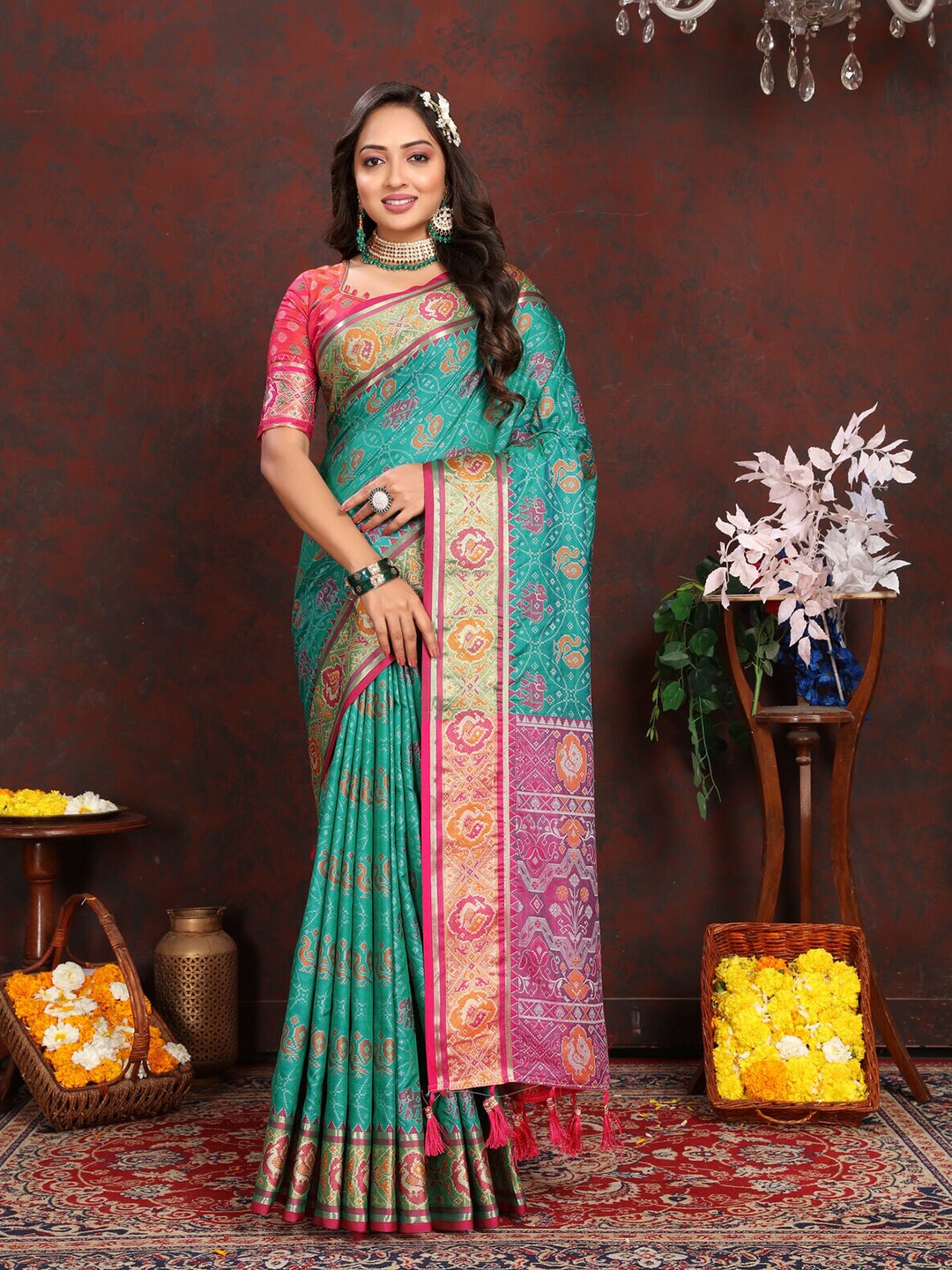

CATCHY FOREVER Ethnic Motifs Woven Design Zari Paithani Saree, Sea green