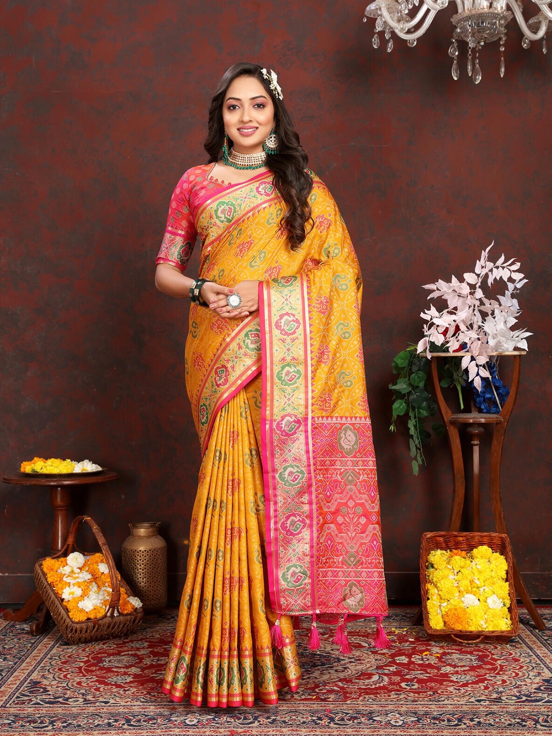 

CATCHY FOREVER Ethnic Woven Design Zari Patola Saree, Yellow