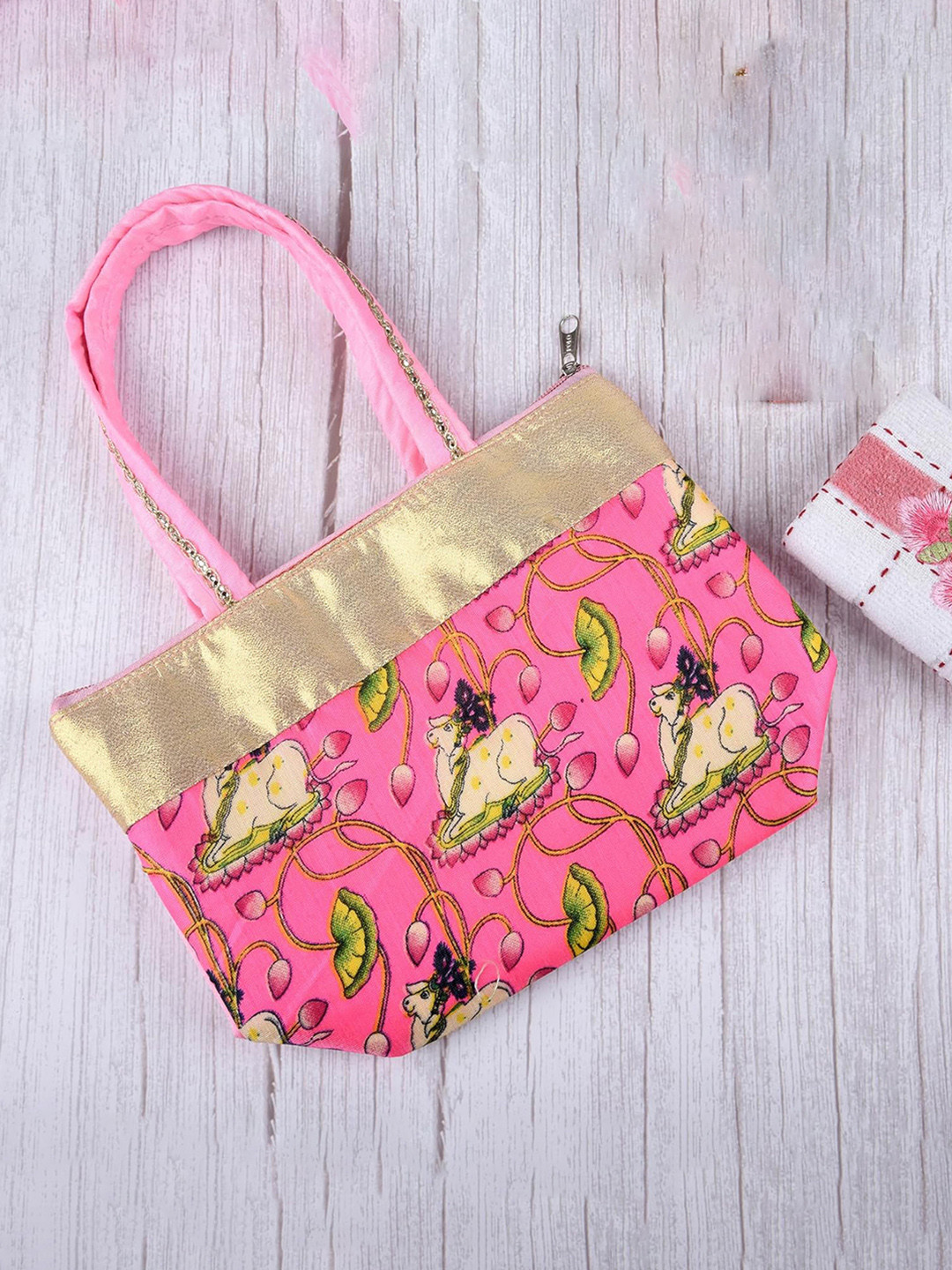 

Kuber Industries Set Of 4 Floral Printed Structured Cotton Handheld Bag, Red