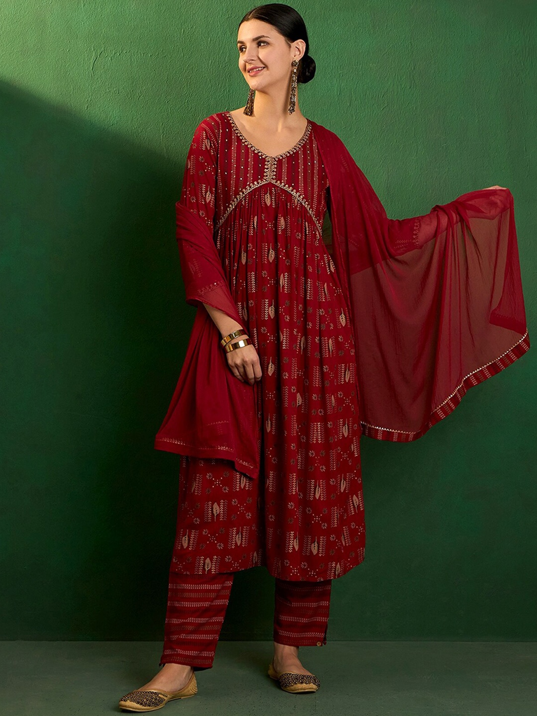 

Sangria Floral Printed Embroidered Anarkali Kurta With Trouser & Dupatta, Maroon