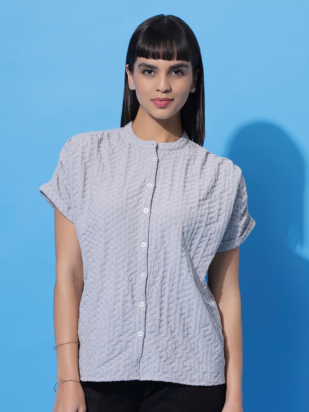 

DressBerry Grey Self Design Mandarin Collar Extended Sleeves Top