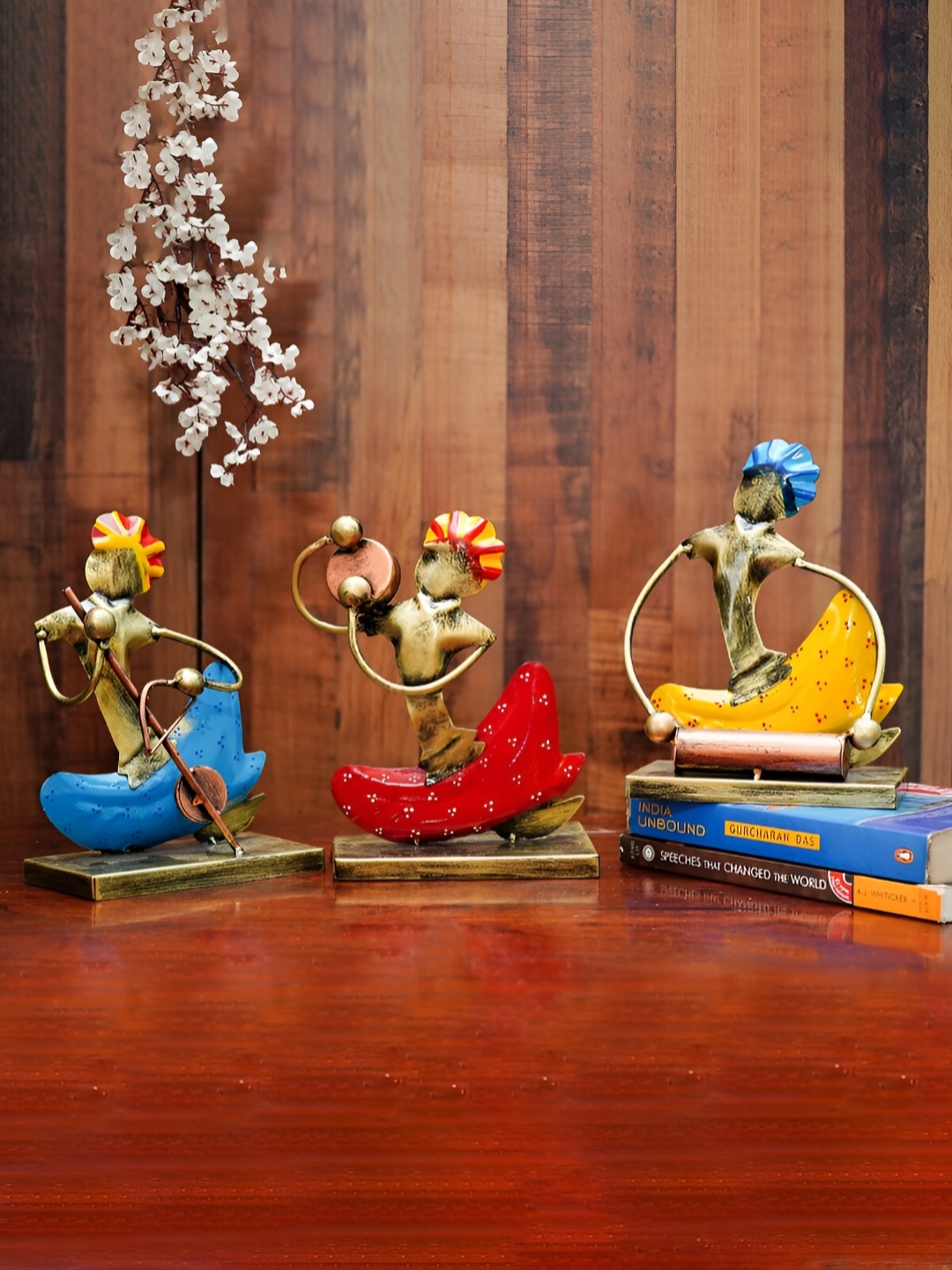 

Ekhasa Red 3 Pieces Figurine Showpiece