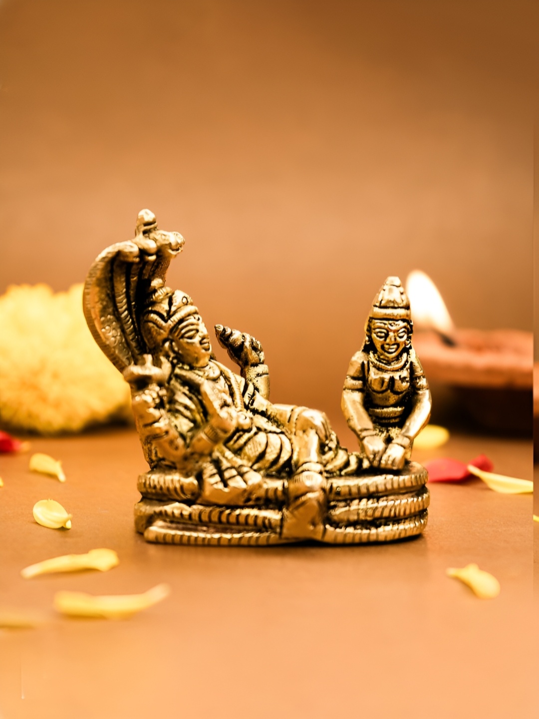 

Ekhasa Gold-Toned Brass Religious Vishnu Laxmi Idol Showpiece