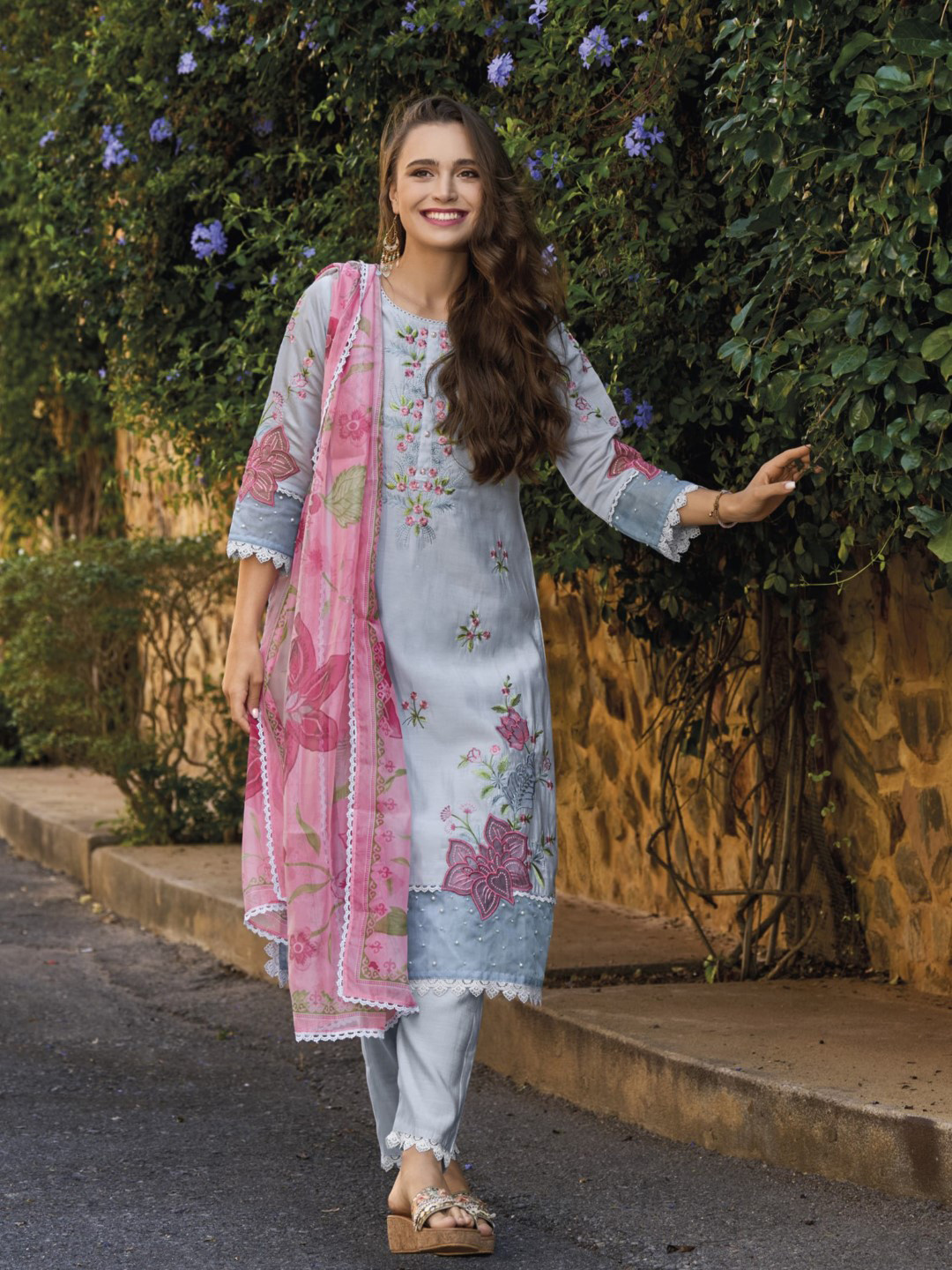 

AUTUMN LANE Floral Embroidered Regular Thread Work Kurta With Trousers & Dupatta, Blue