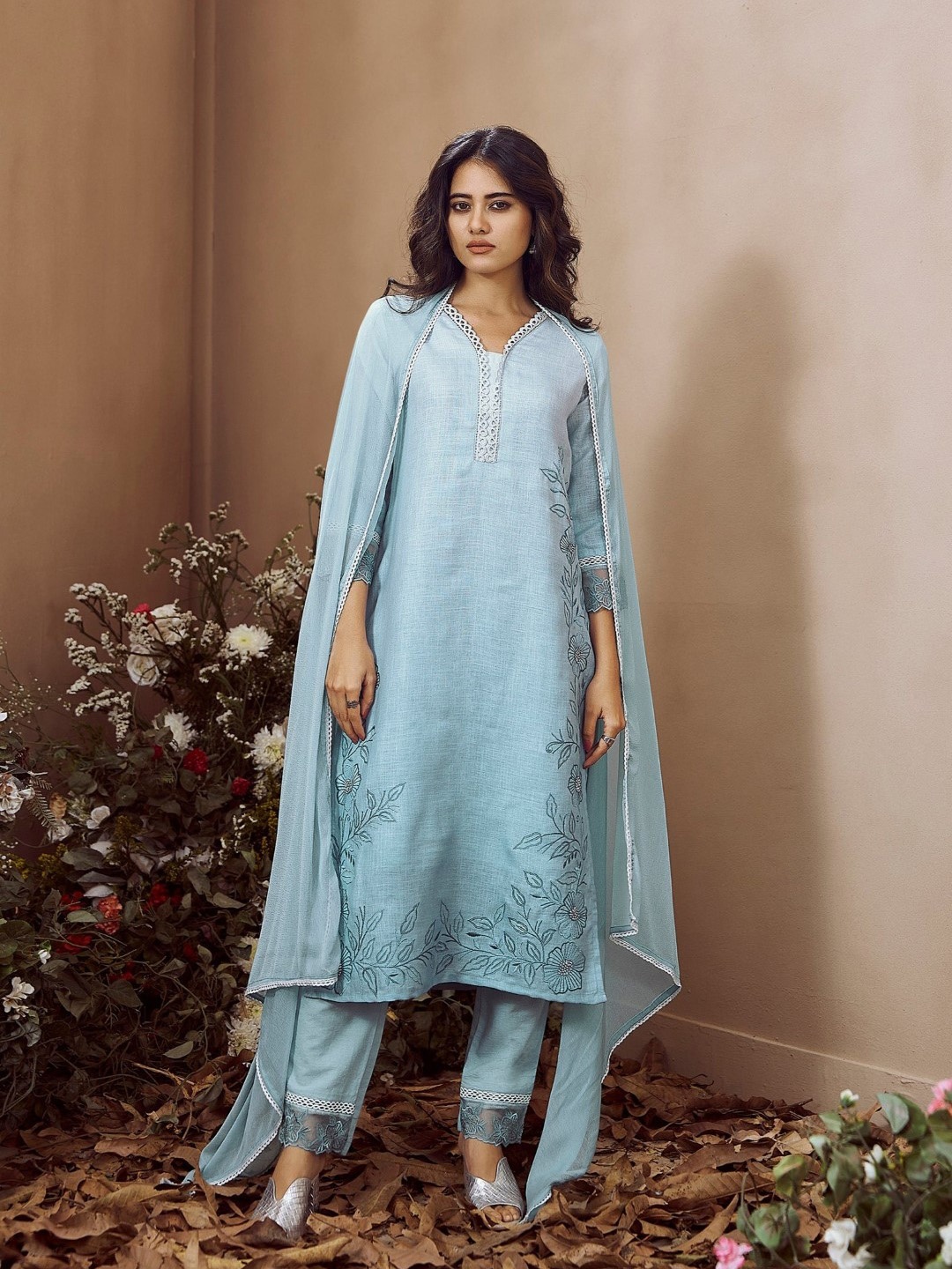 

AUTUMN LANE Floral Embroidered Regular Thread Work Kurta With Trousers & Dupatta, Blue