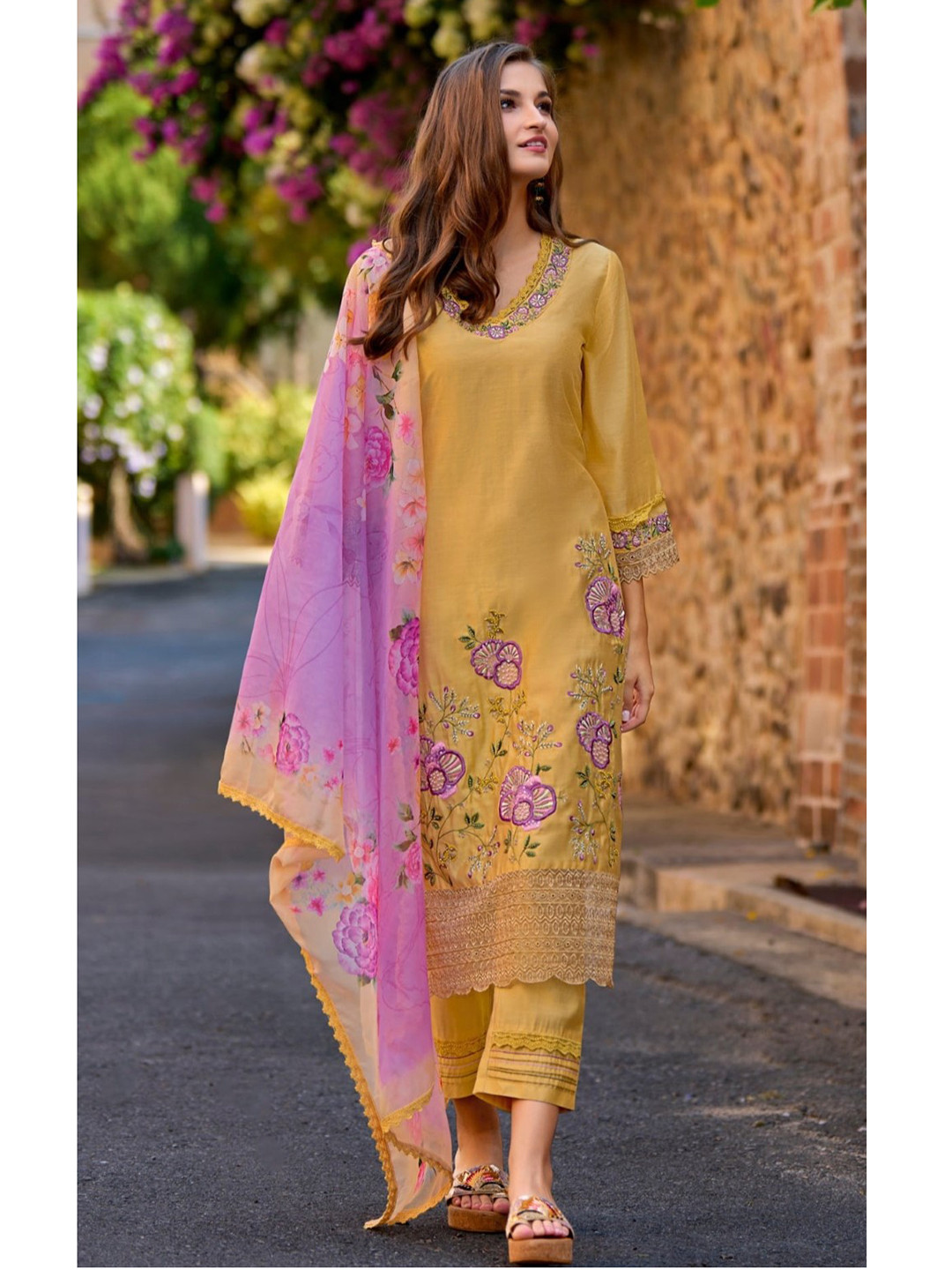 

AUTUMN LANE Floral Embroidered Regular Thread Work Kurta With Trousers & Dupatta, Yellow