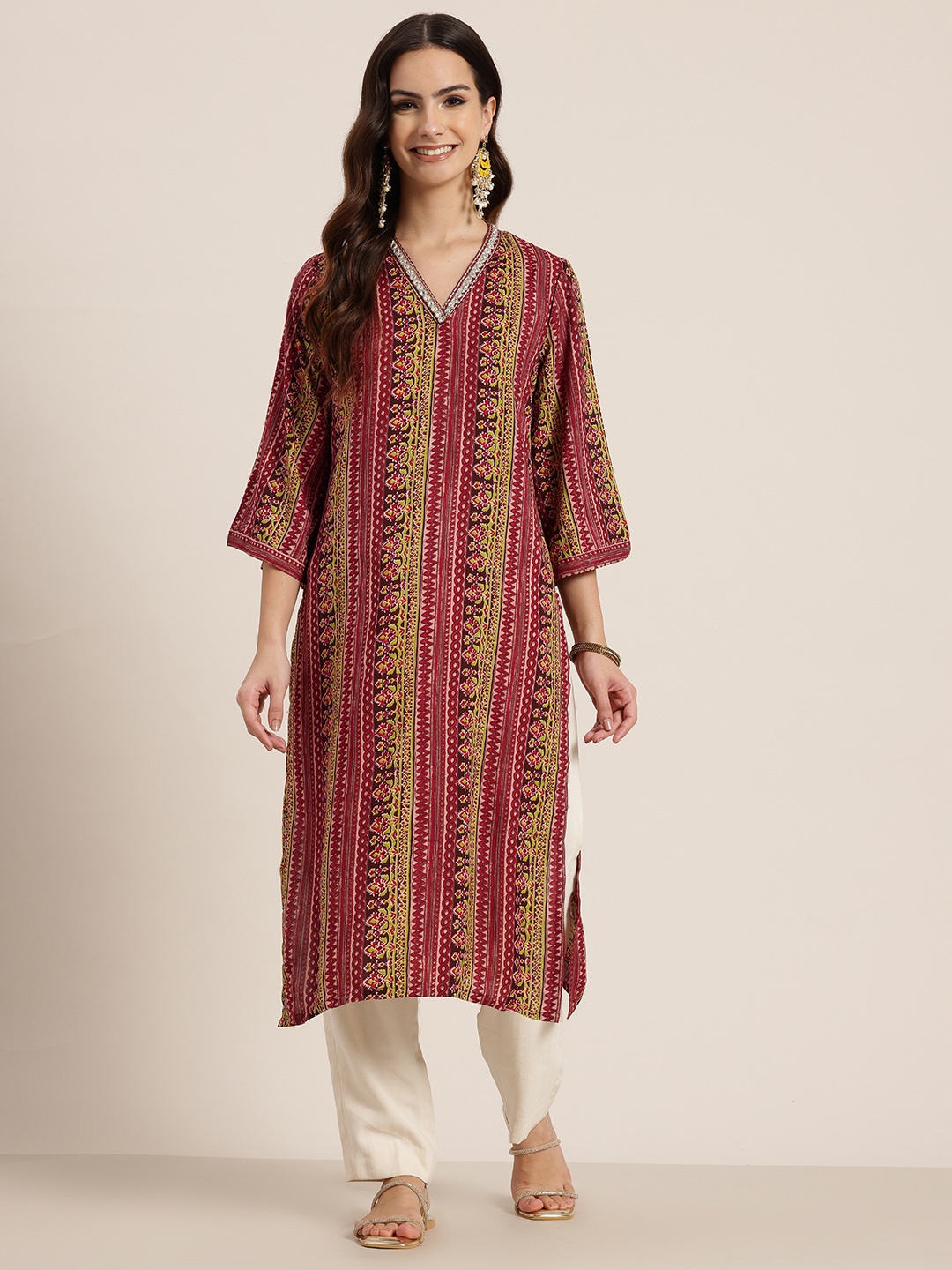 

HERE&NOW Ethnic Motifs Print Mirror Work Kurta, Maroon