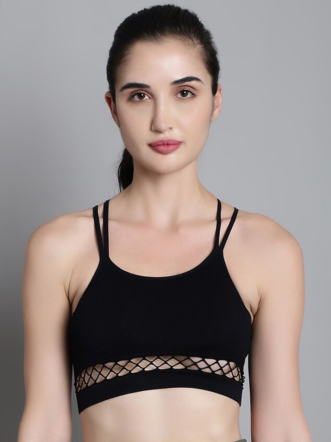 

MAKCLAN Full Coverage Removable Padding Workout Bra With All Day Comfort, Black