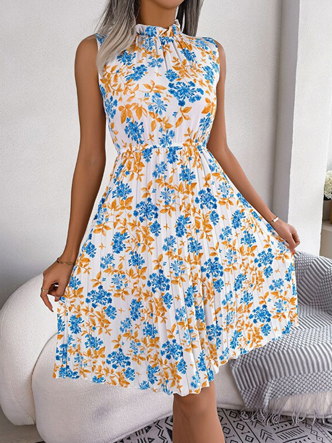 

StyleCast x Revolte Floral Print Fit & Flare Dress, White