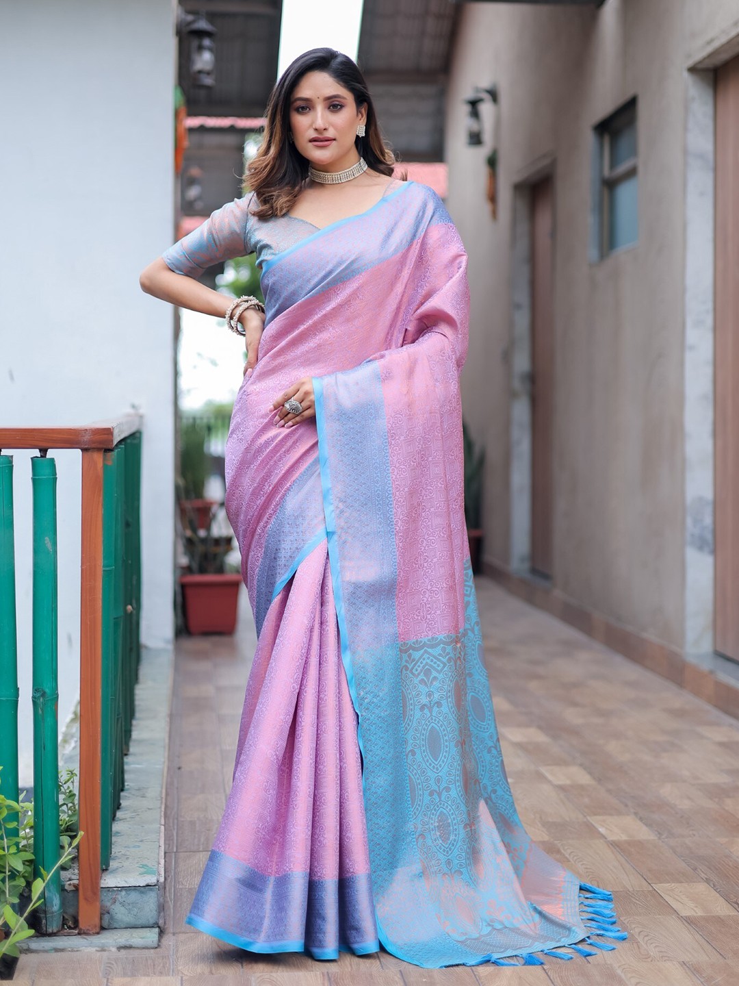

LeeliPeeri Designer Ethnic Motifs Zari Kanjeevaram Saree, Purple