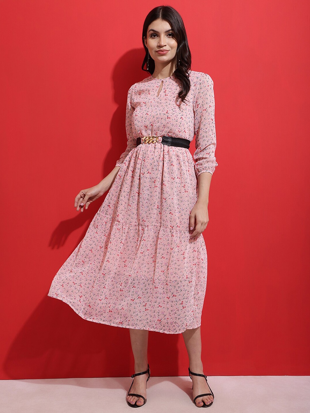 

SQew Floral Printed Keyhole Neck Georgette Gathered or Pleated A-Line Midi Dress, Peach