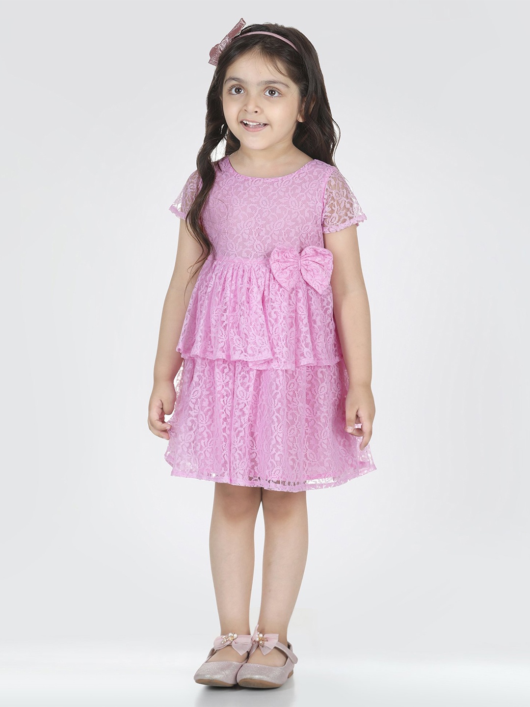 

Hola Bonita Girls Self Design Round Neck Bow Detail Tiered Lace Fit & Flare Dress, Lavender