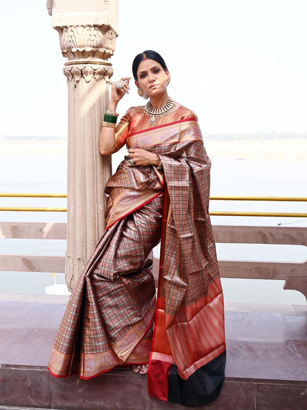 

Humairah Ethnic Motifs Woven Design Zari Banarasi Saree, Brown