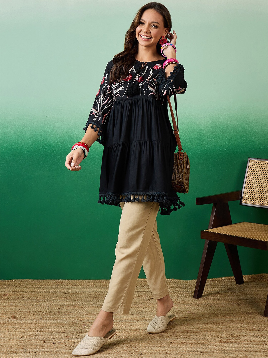 

Sangria Floral Embroidered Tie Up Neck Tunic With Tassel, Black