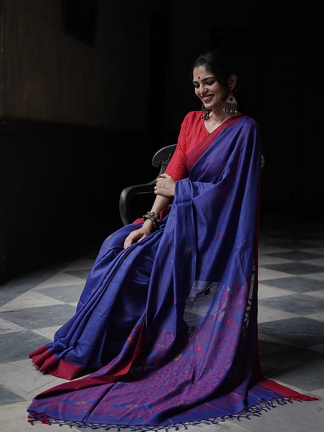 

Anjaneya Sarees Ethnic Motifs Woven Design Banarasi Saree, Blue