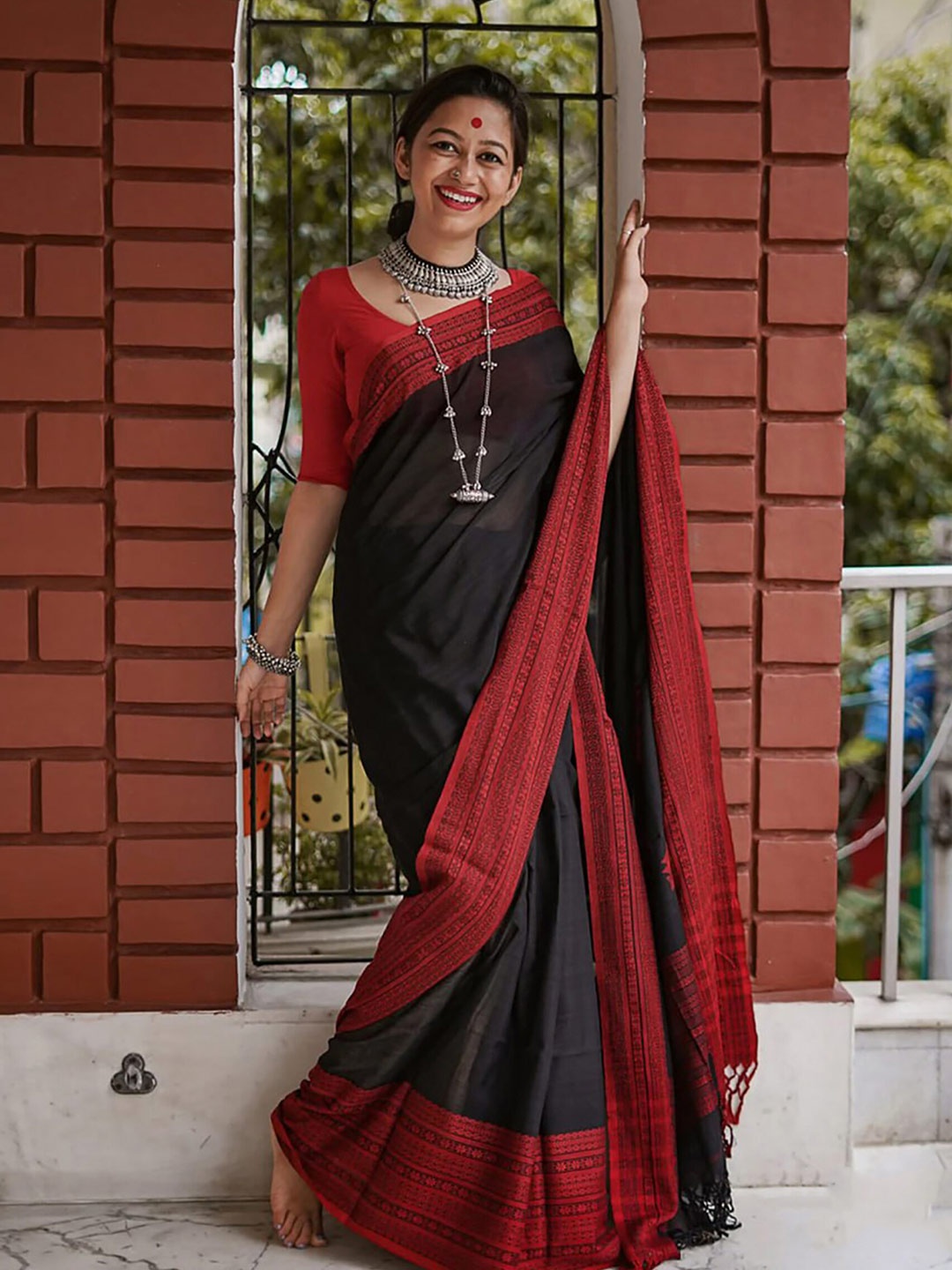 

Anjaneya Sarees Banarasi Designer Saree, Black